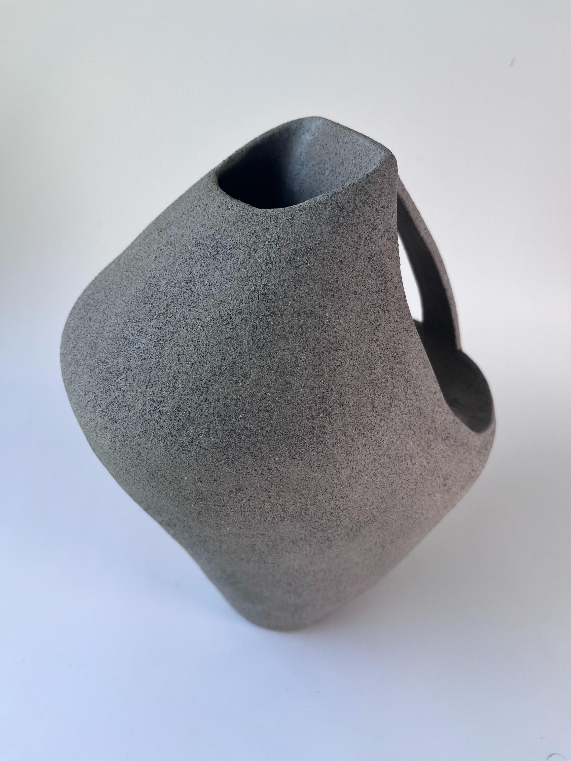 Vaso Deficiency 4 di Rezzo Ceramics In condizioni Nuovo in vendita a Geneve, CH