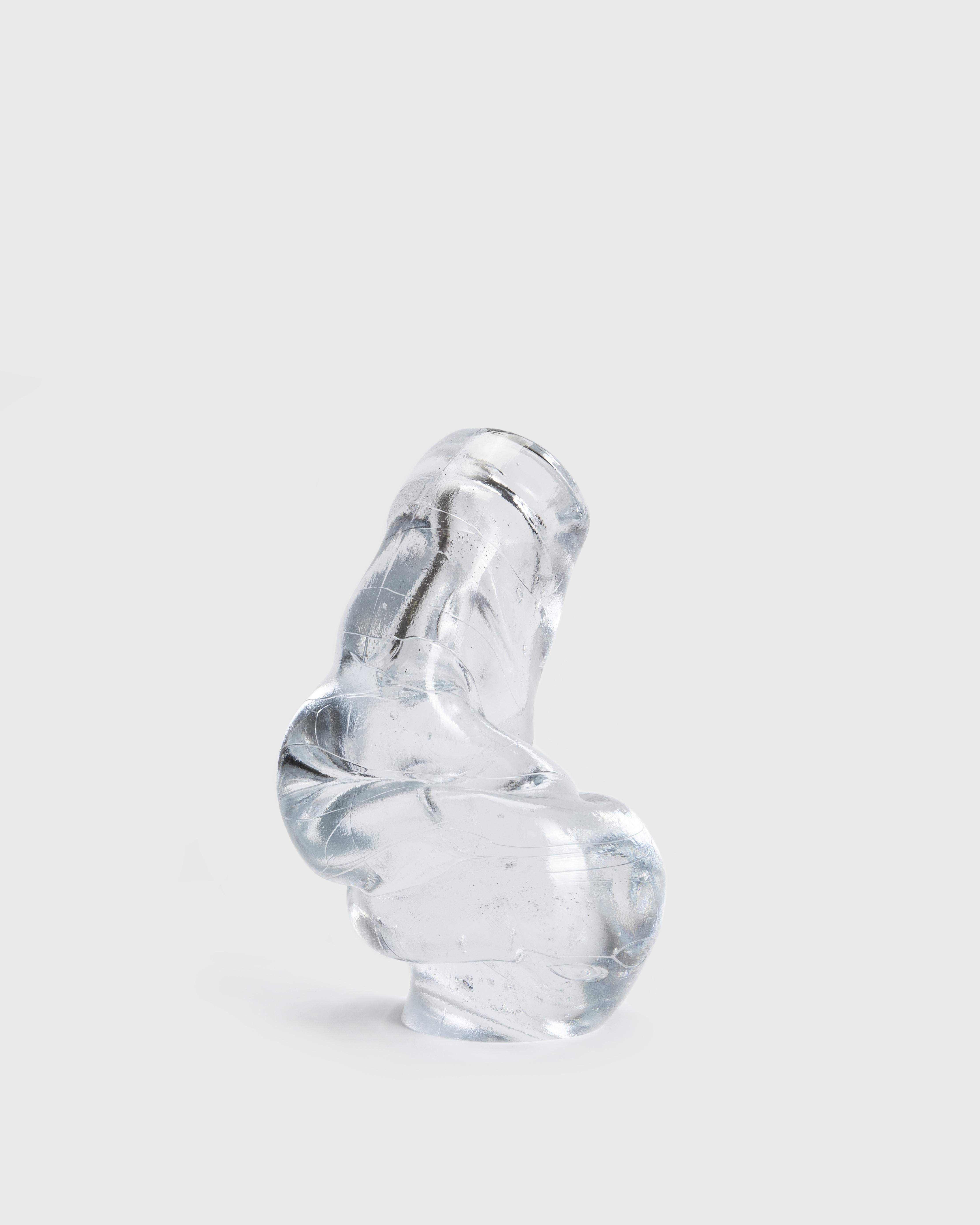 (De)Formed Vase by David Valner
Dimensions: D 16 x W 20 x H 28 cm.
Materials: Glass.
Weight: 10 kg.
Finish: Complete deformation, clear.

The subtle lines between formation and deformation 
 
A series capturing the natural processes in the behavior