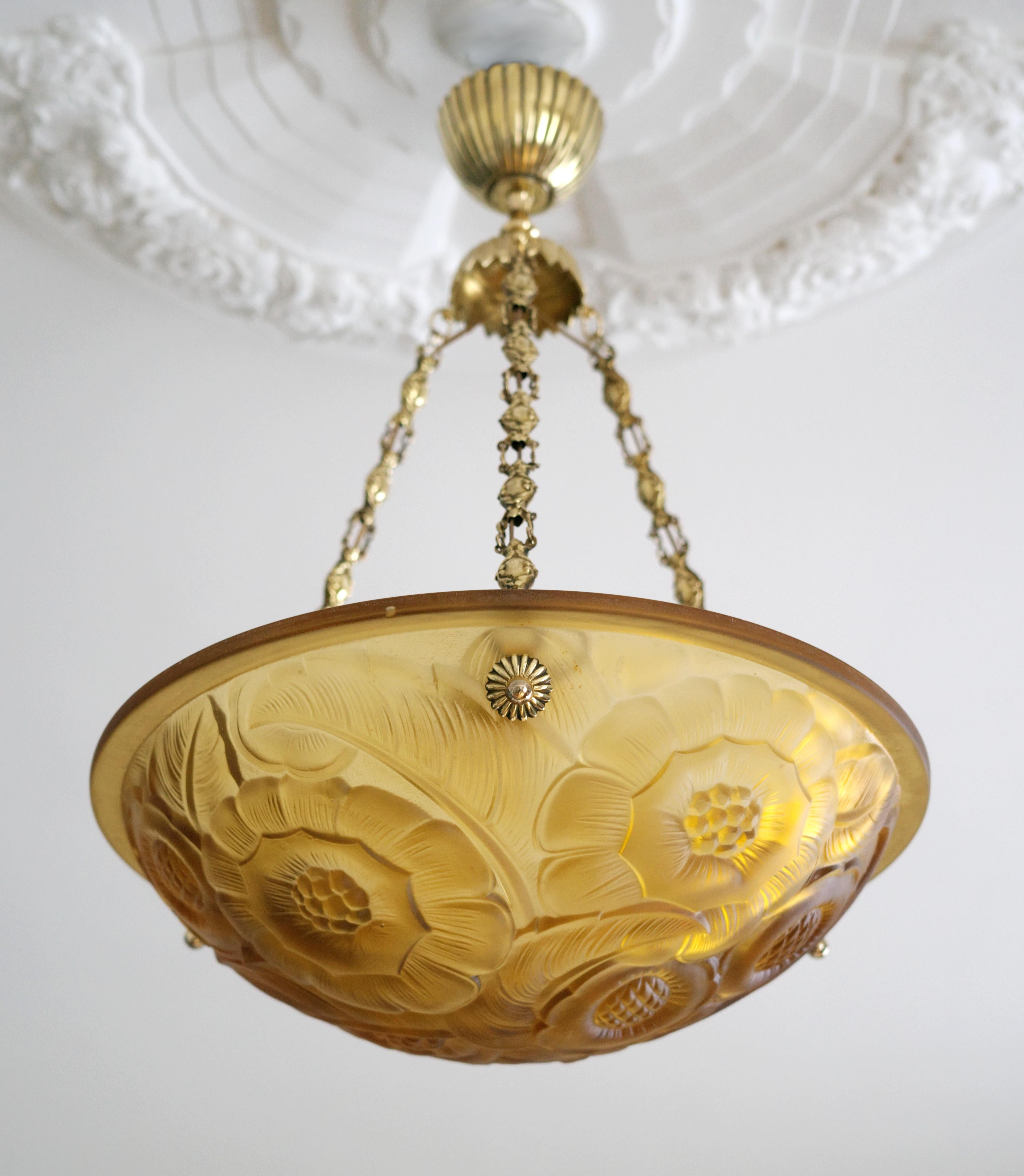 Brass DEGUE French Art Deco Amber Pendant Chandelier, Late 1920s For Sale