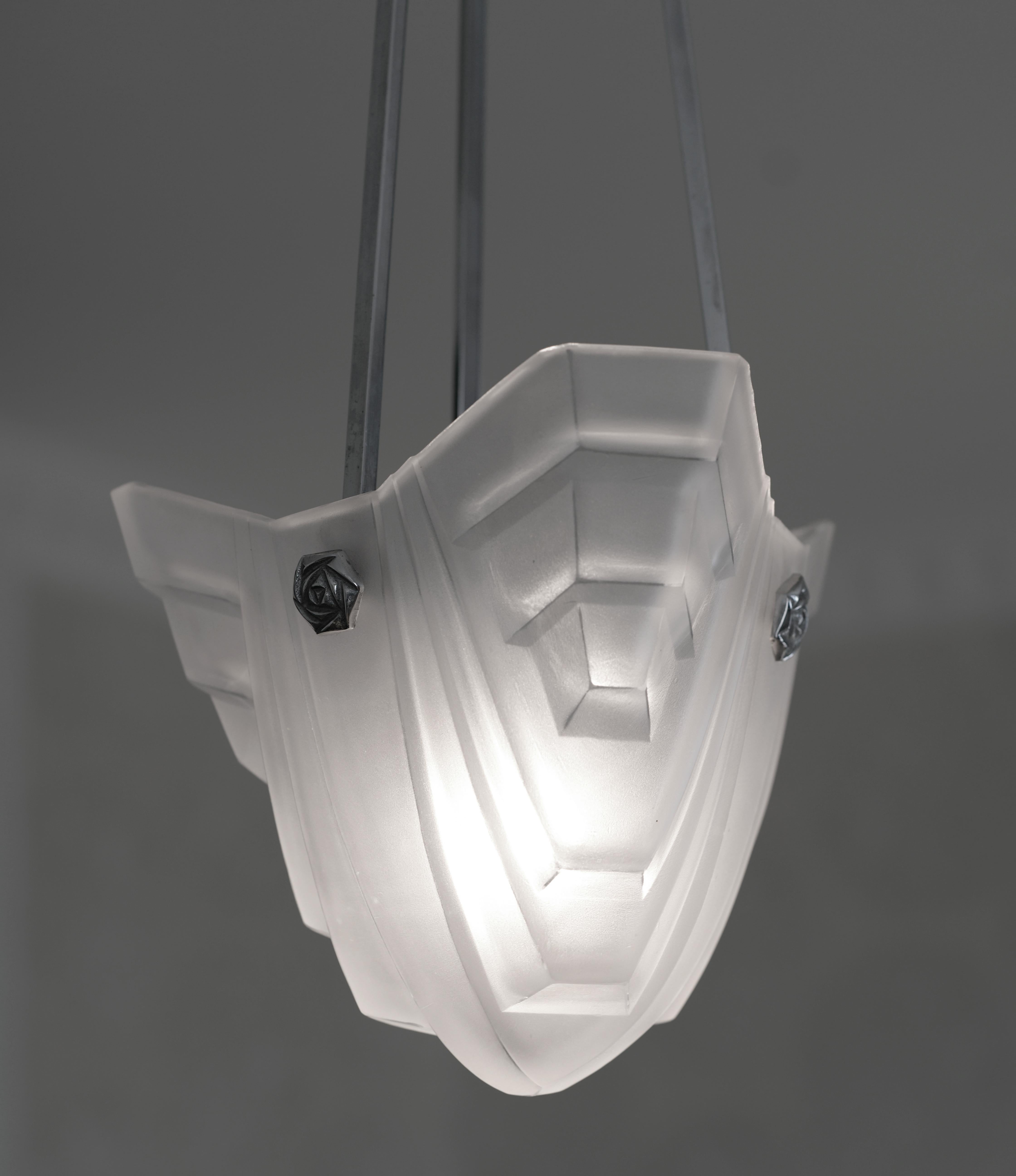 Art Glass Degue French Art Deco Chandelier, 1920 For Sale