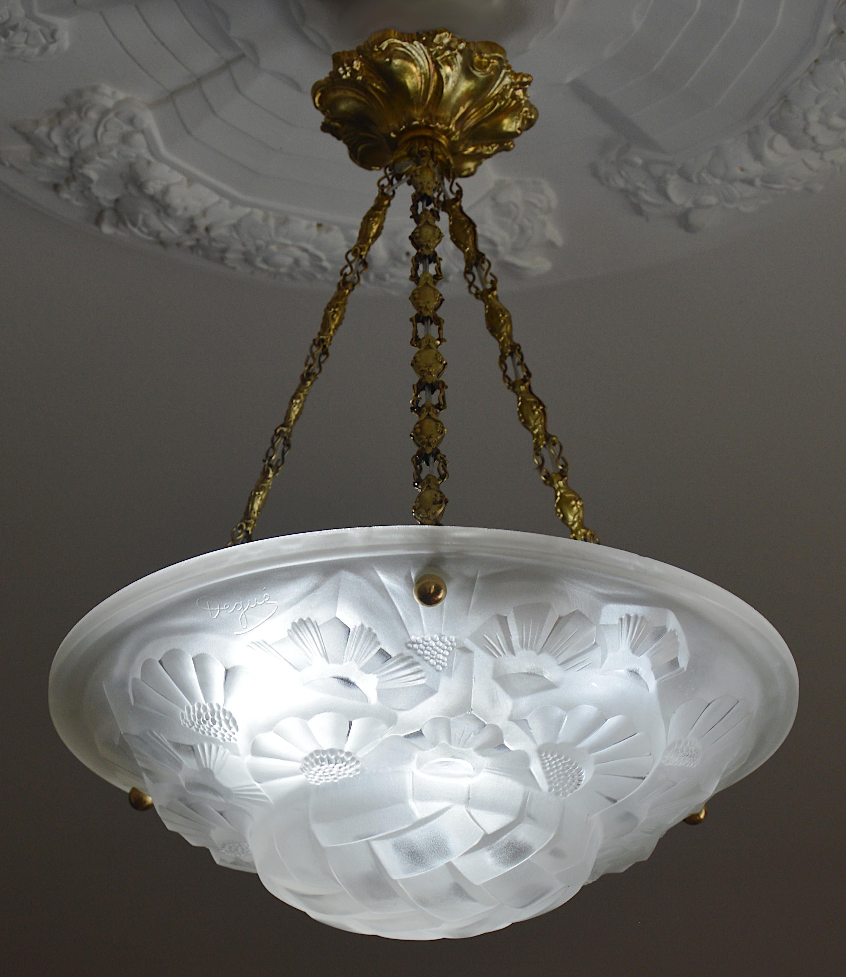 Frosted Degue French Art Deco Pair of Pendants Chandeliers, Ca. 1930 For Sale