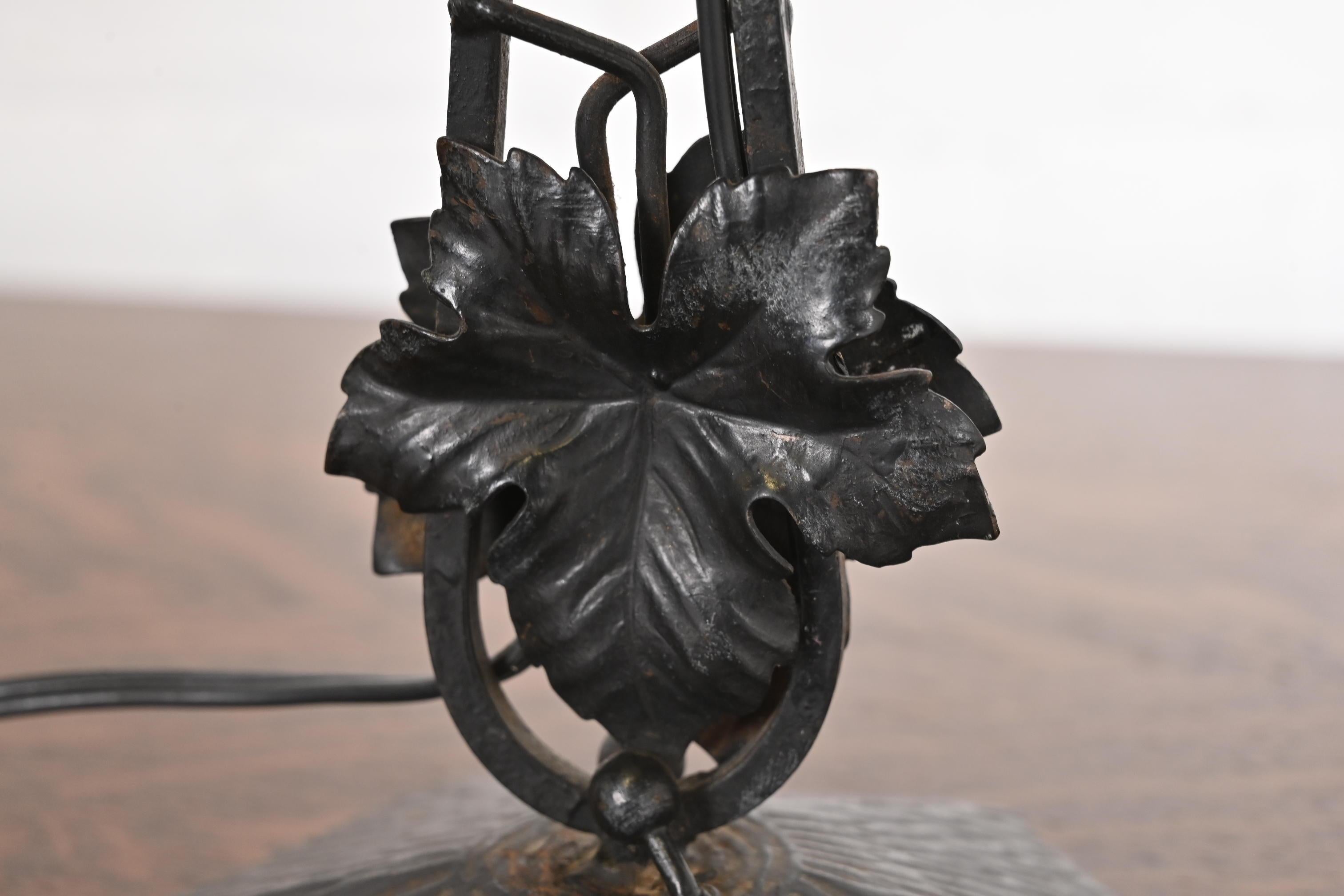 Degué French Art Deco Table Lamp, 1920s For Sale 4