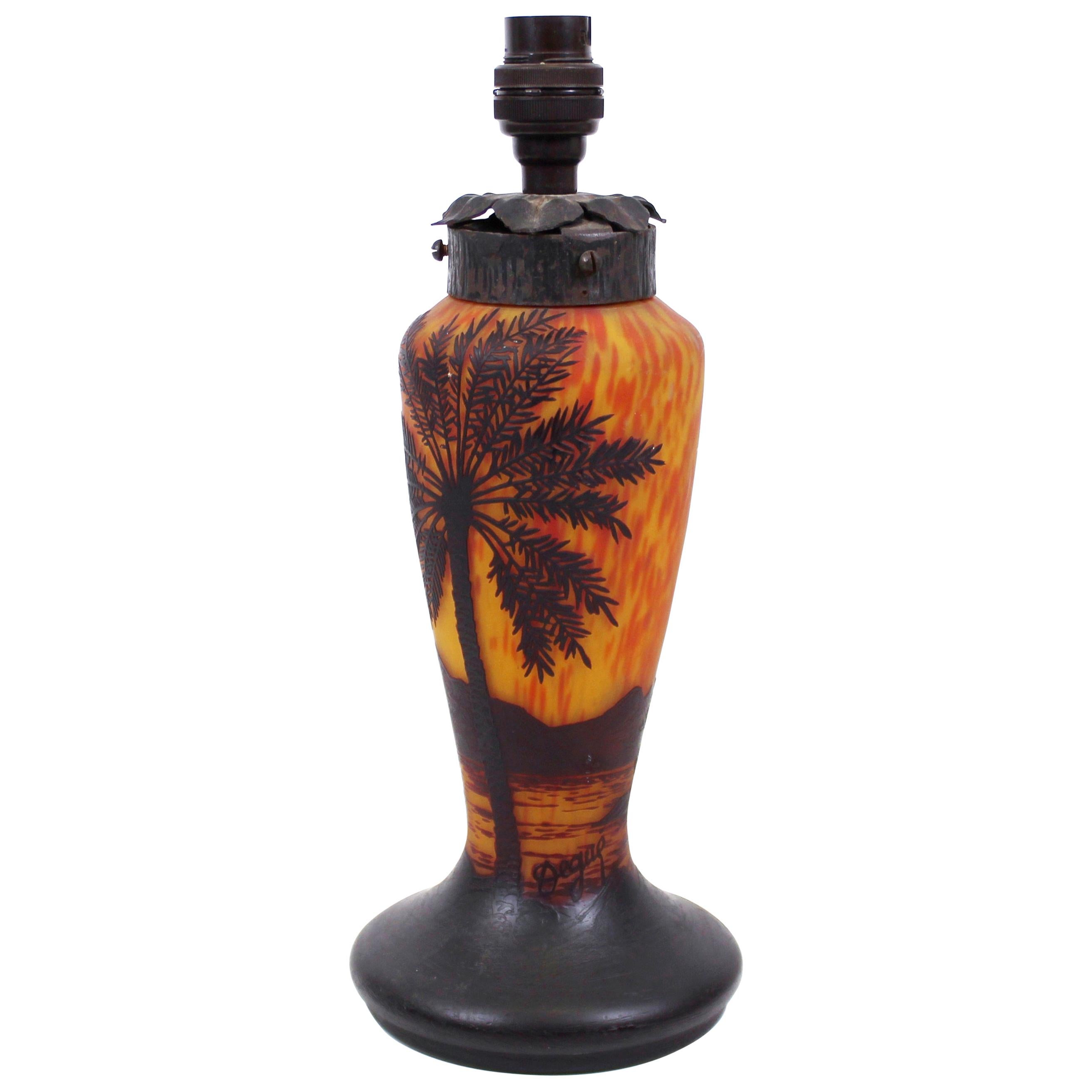 Degué French Art Nouveau Cameo Glass Diminutive Table Lamp