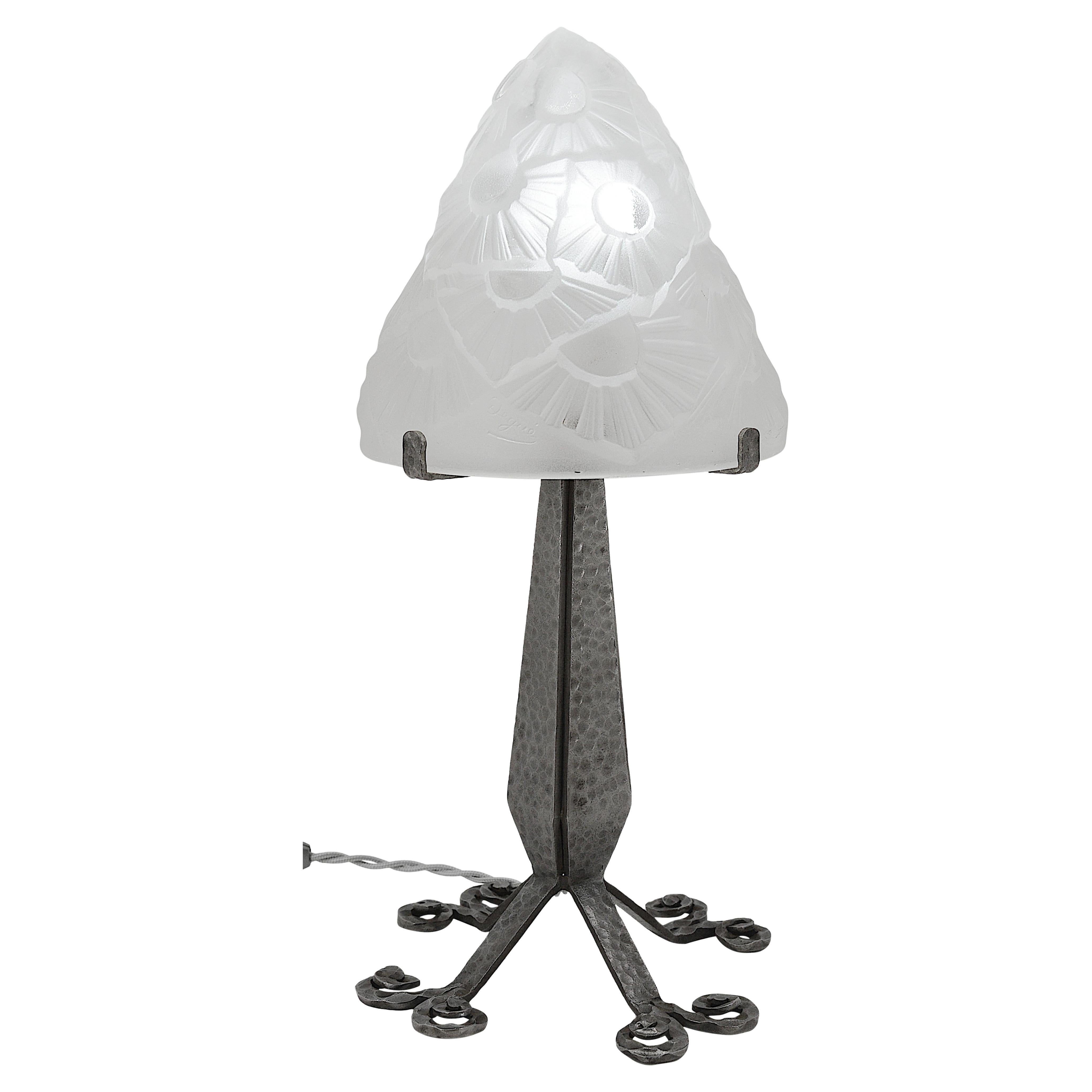 DEGUE
Henri FOURNET
Le Fer Forgé
Lampe de table Art Déco 1920