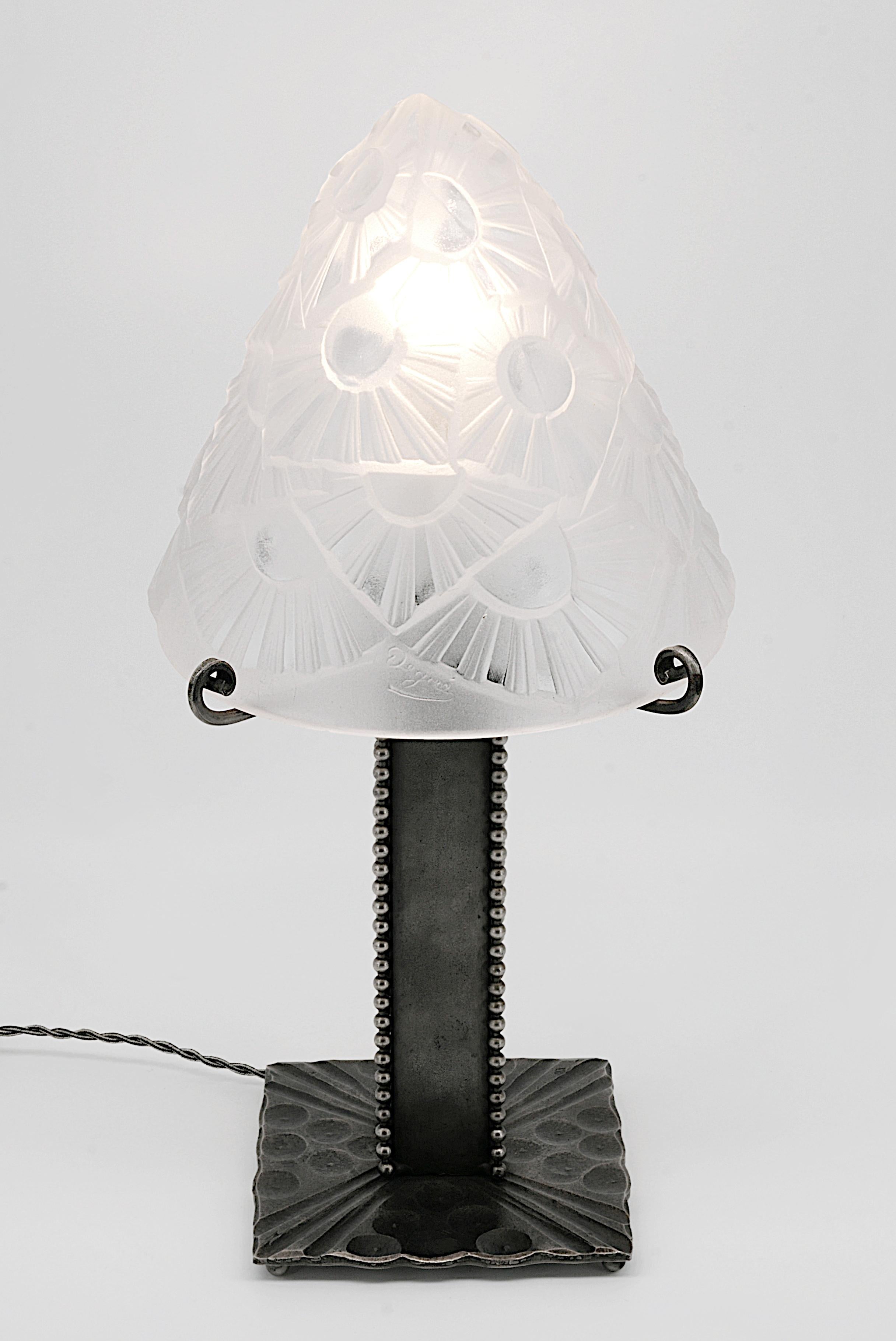 Frosted Degue & Marcel Vasseur French Art Deco Table Lamp, Late 1920s For Sale