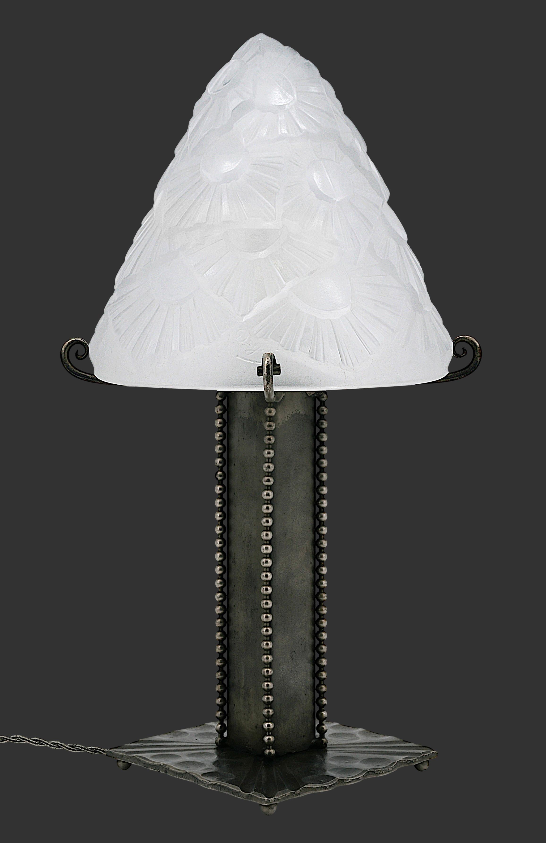 Degue & Marcel Vasseur French Art Deco Table Lamp, Late 1920s For Sale 1