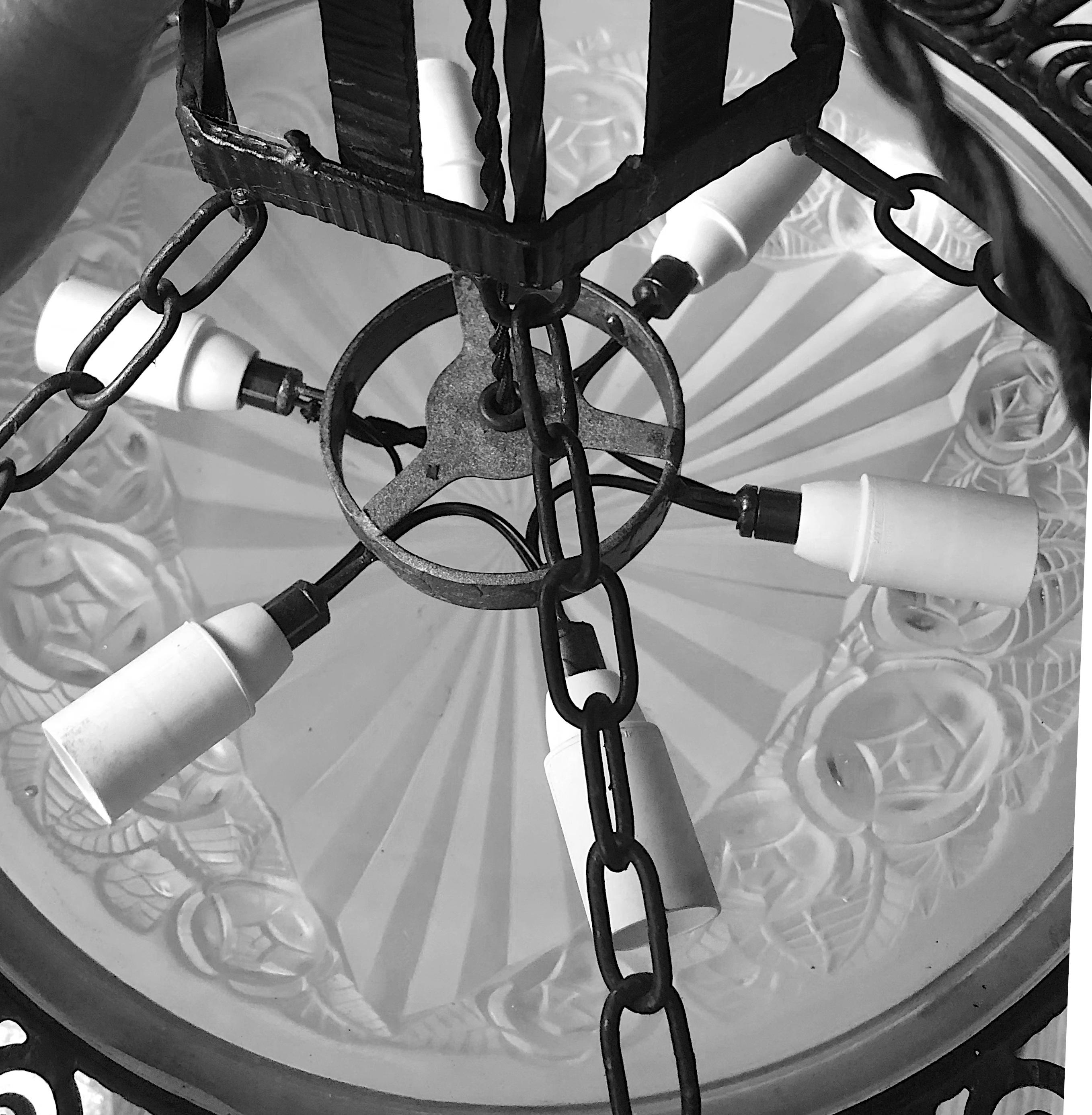 Degue Rare Large French Art Deco Chandelier, 1920 For Sale 9