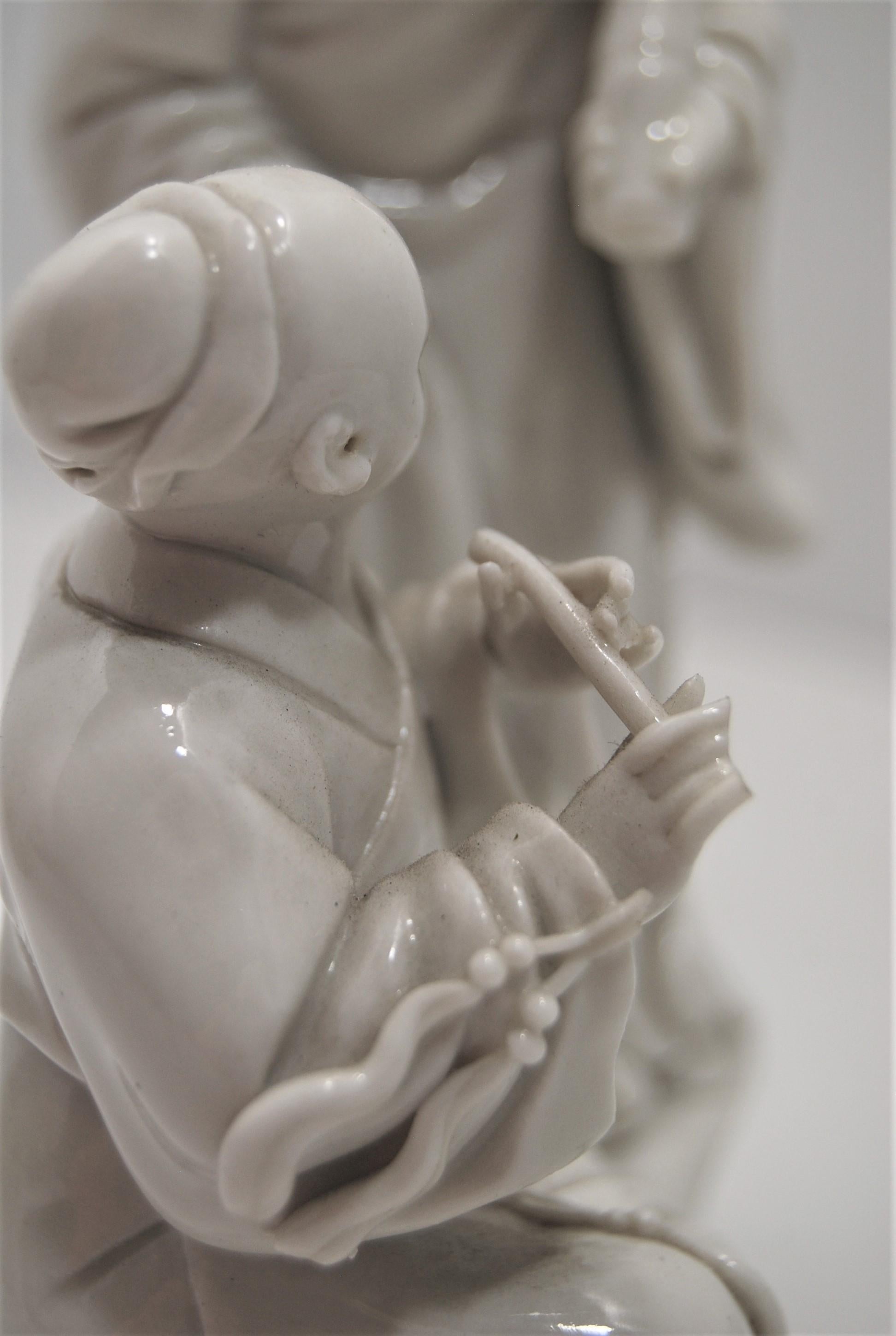 Dehua white china ceramic Immortals statuettes late 19th early 20th height 16 cm For Sale 2