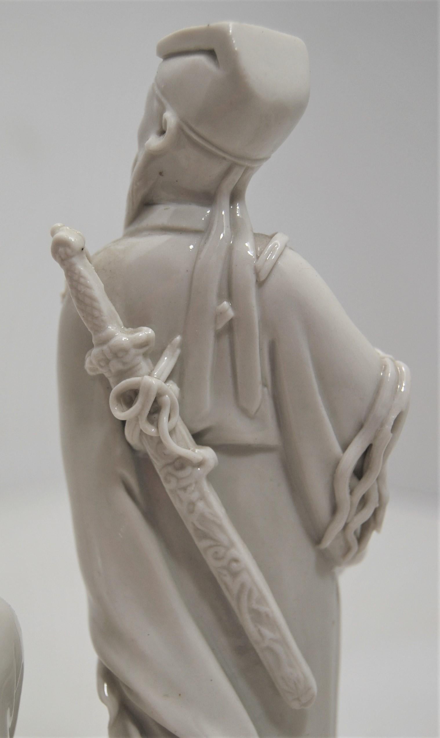 Chinese Dehua white china ceramic Immortals statuettes late 19th early 20th height 16 cm For Sale