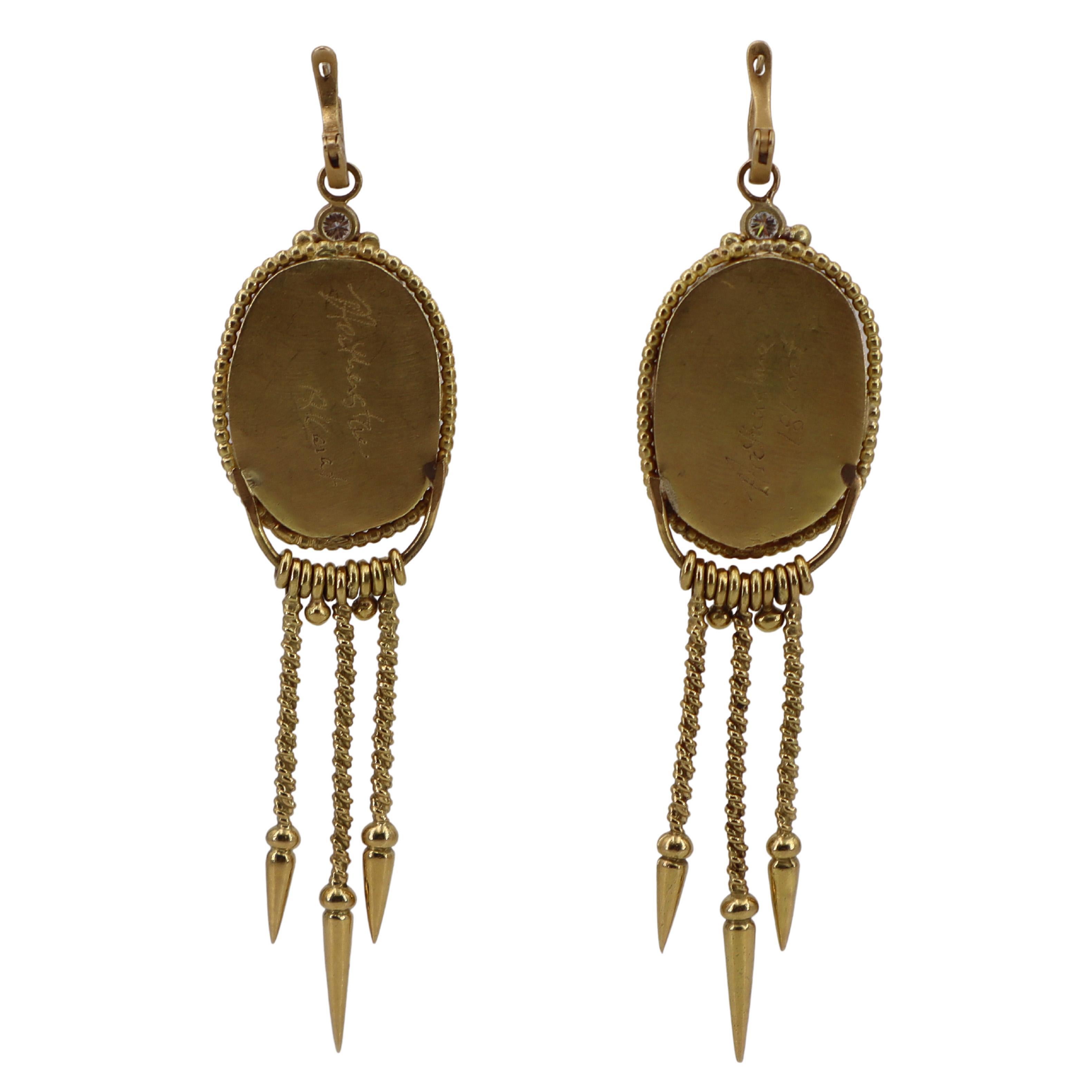 Modernist DEIRDRE FEATHERSTONE 1970 18kt Yellow Gold Enamel and Diamonds Earrings