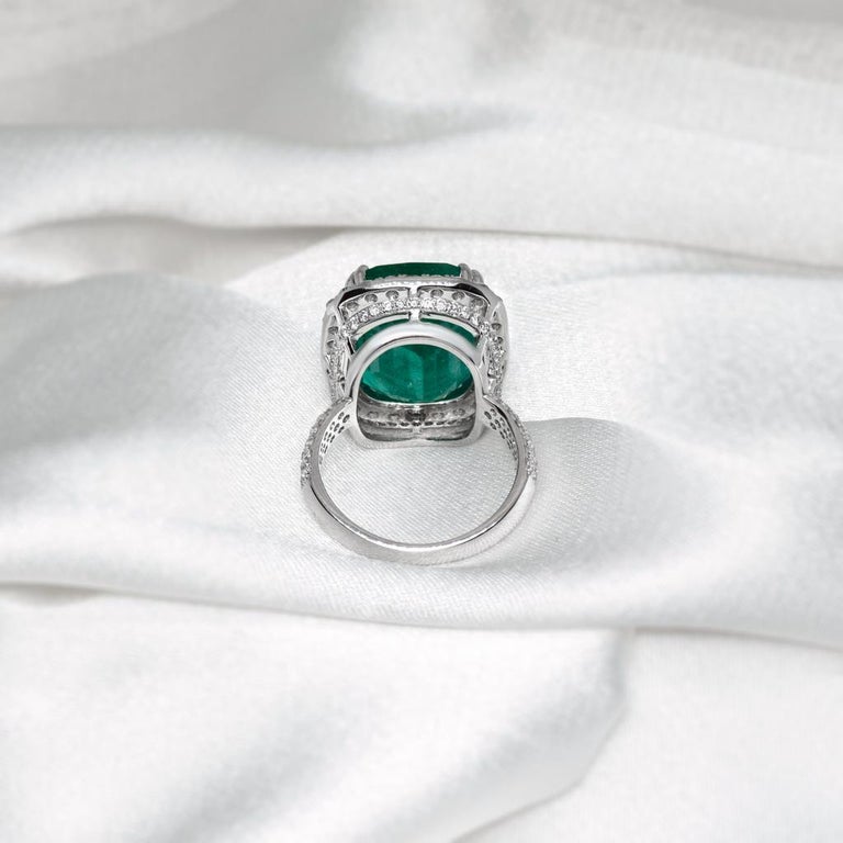 IGI Certified 10.57 Ct Emerald Diamond Antique Art Deco Style Engagement Ring For Sale 4