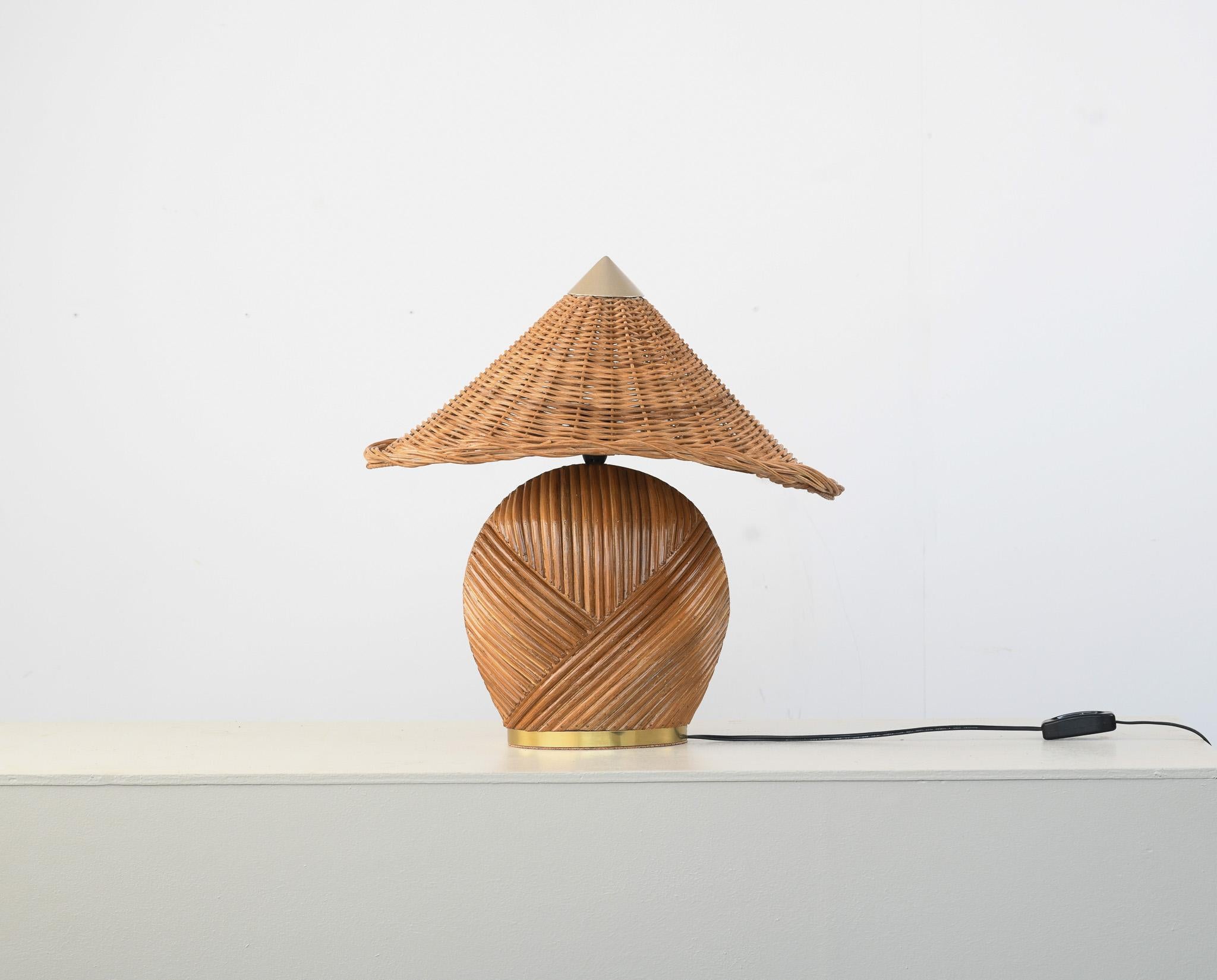 Deka Pencil Reed Rattan Table Lamp by Rattanology

Crafted with precision and artistry, the Deka Pencil Reed Rattan Table Lamp is a stunning handcrafted creation by Rattanology, designed to bring organic elegance and artisanal charm into your space.