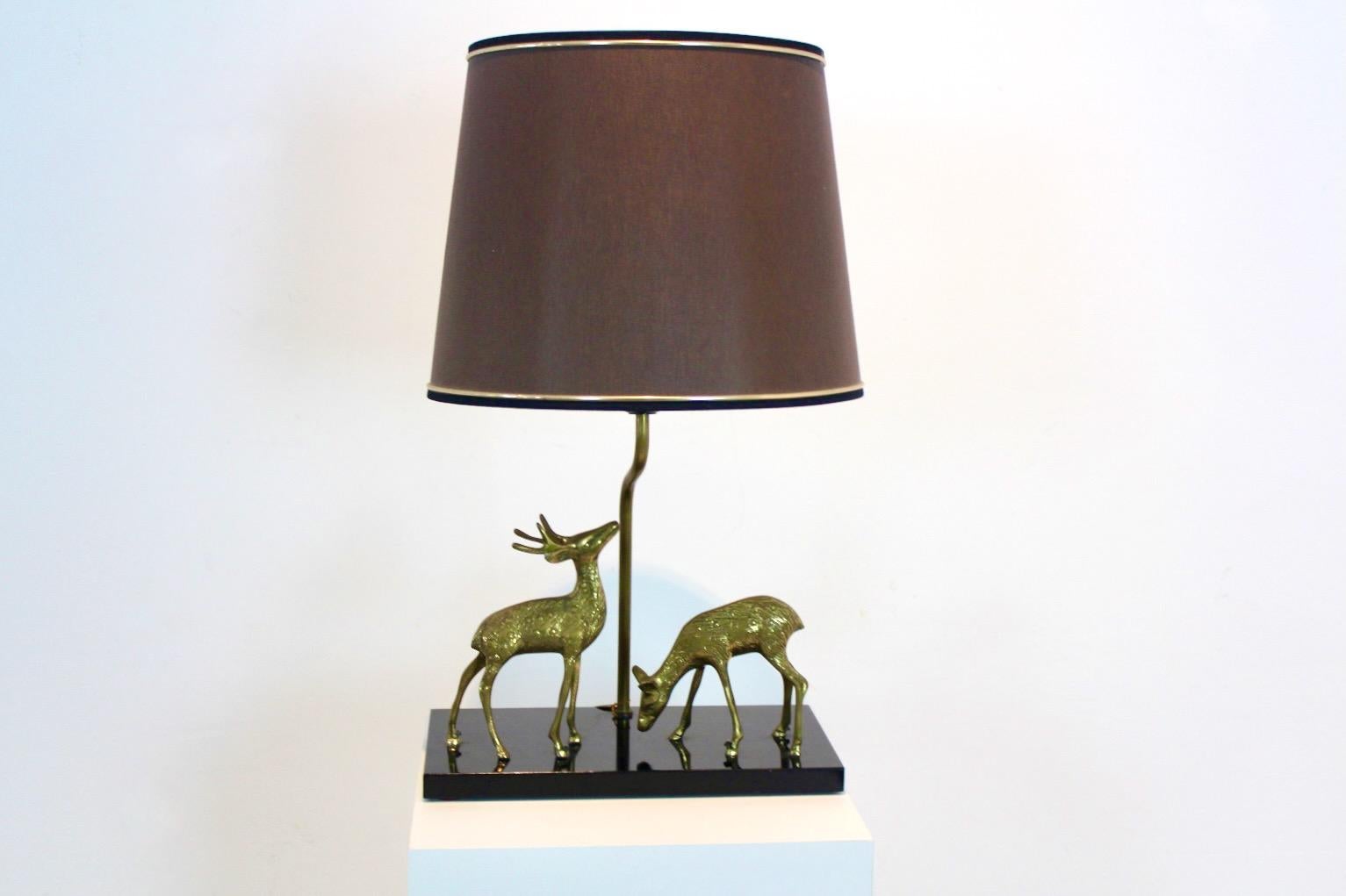 Deknudt-Tischlampe aus Hirschskulptur aus Messing, Belgien, 1970er Jahre im Zustand „Gut“ im Angebot in Voorburg, NL