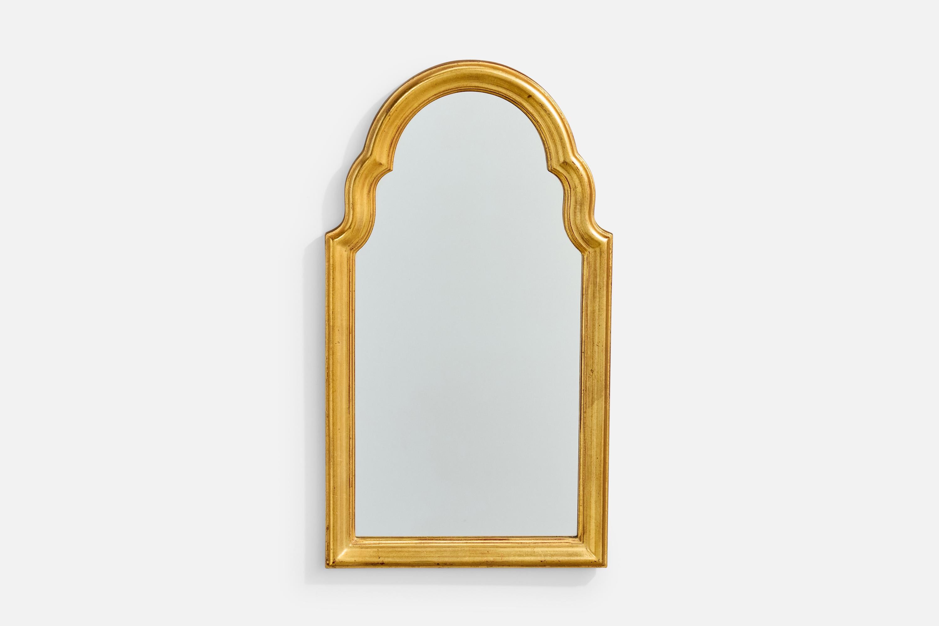 Miroir mural en bois doré produit par Deknudt, Belgique, C.C.

Usure correspondant à l'âge et à l'usage.

Dimensions globales (pouces) : 23.0 