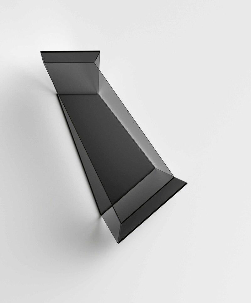 Dekon-Couchtisch aus Glas, entworfen von Karim Rashid, hergestellt in Italien im Angebot 3