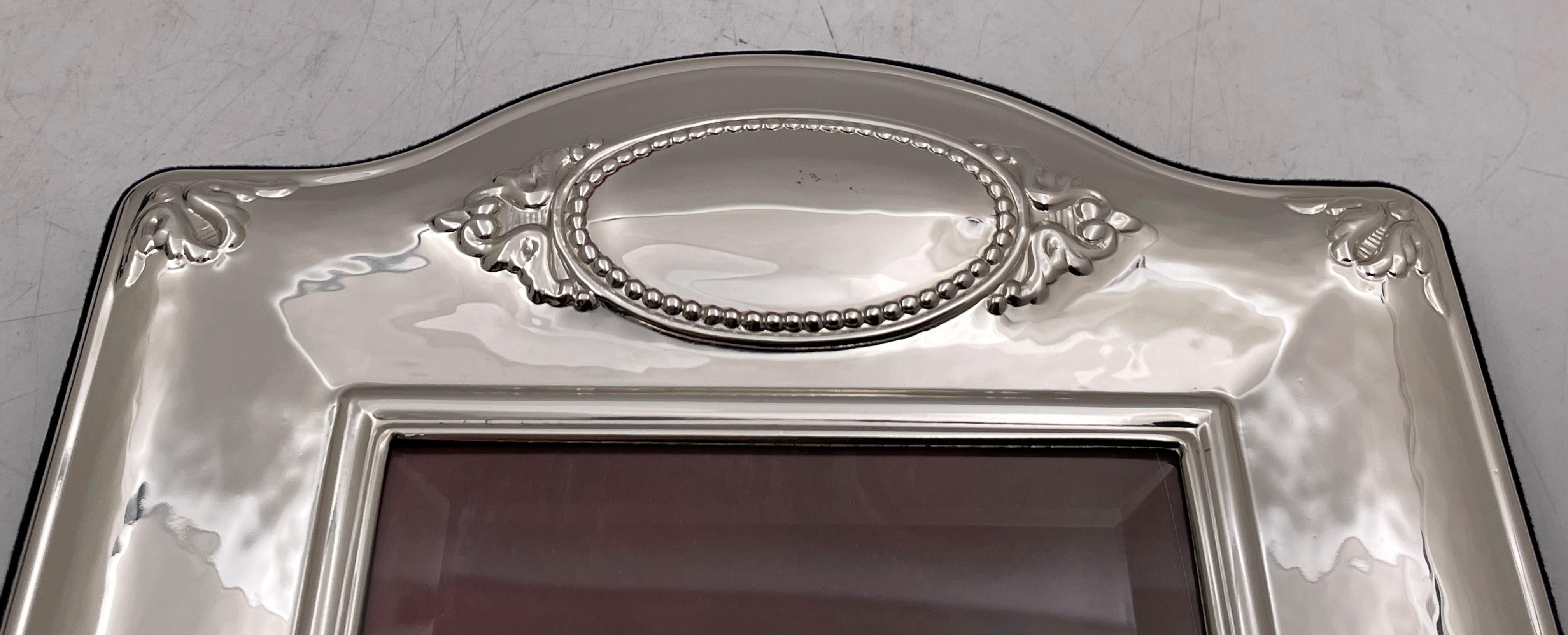 Del Conte Italian Sterling Silver Picture Frame with Cartouche Motif In Excellent Condition For Sale In New York, NY
