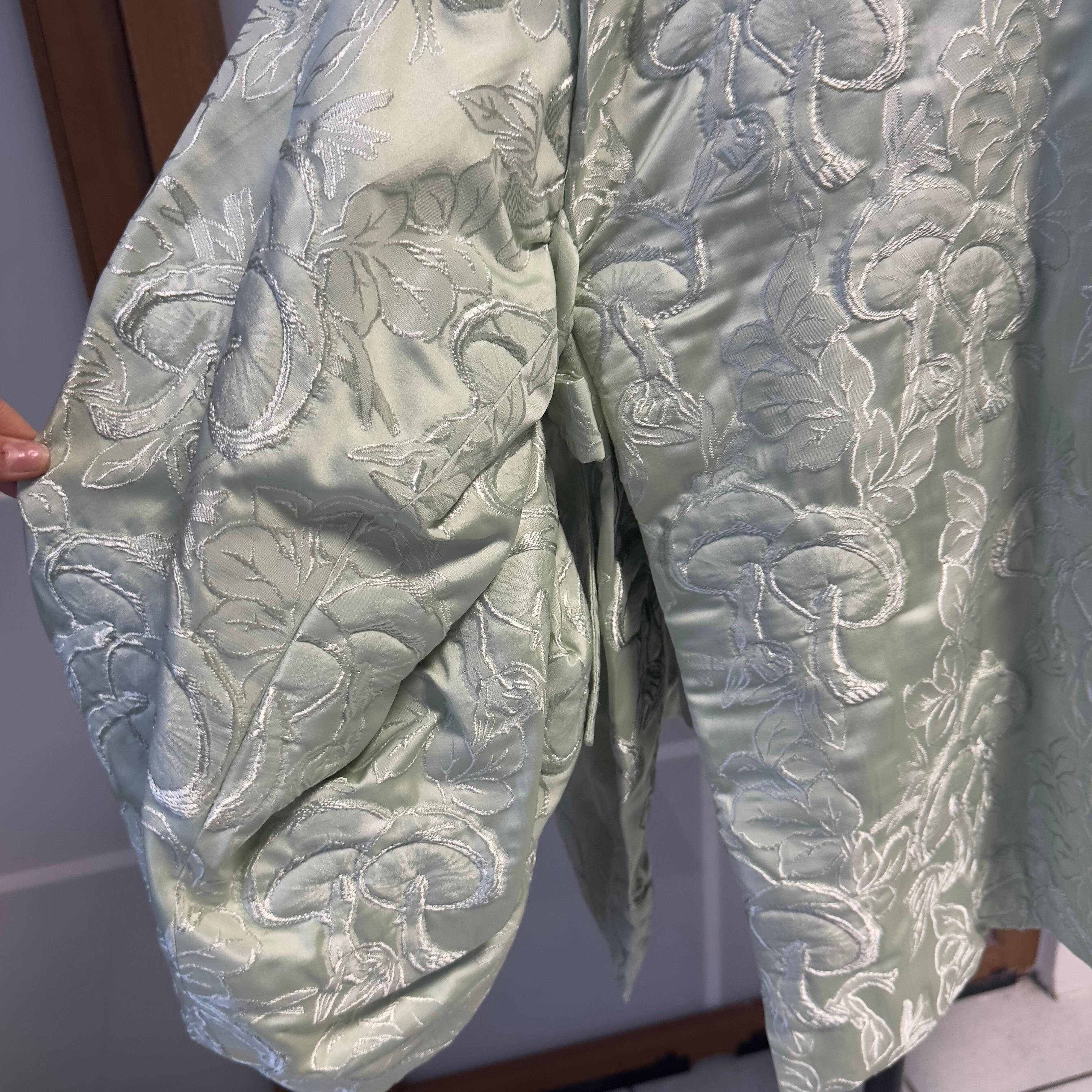 Del Core Top Verde Menta Jacquard Brocado con Mangas Globo - Made in Italy en Nuevo estado para la venta en Basaluzzo, IT