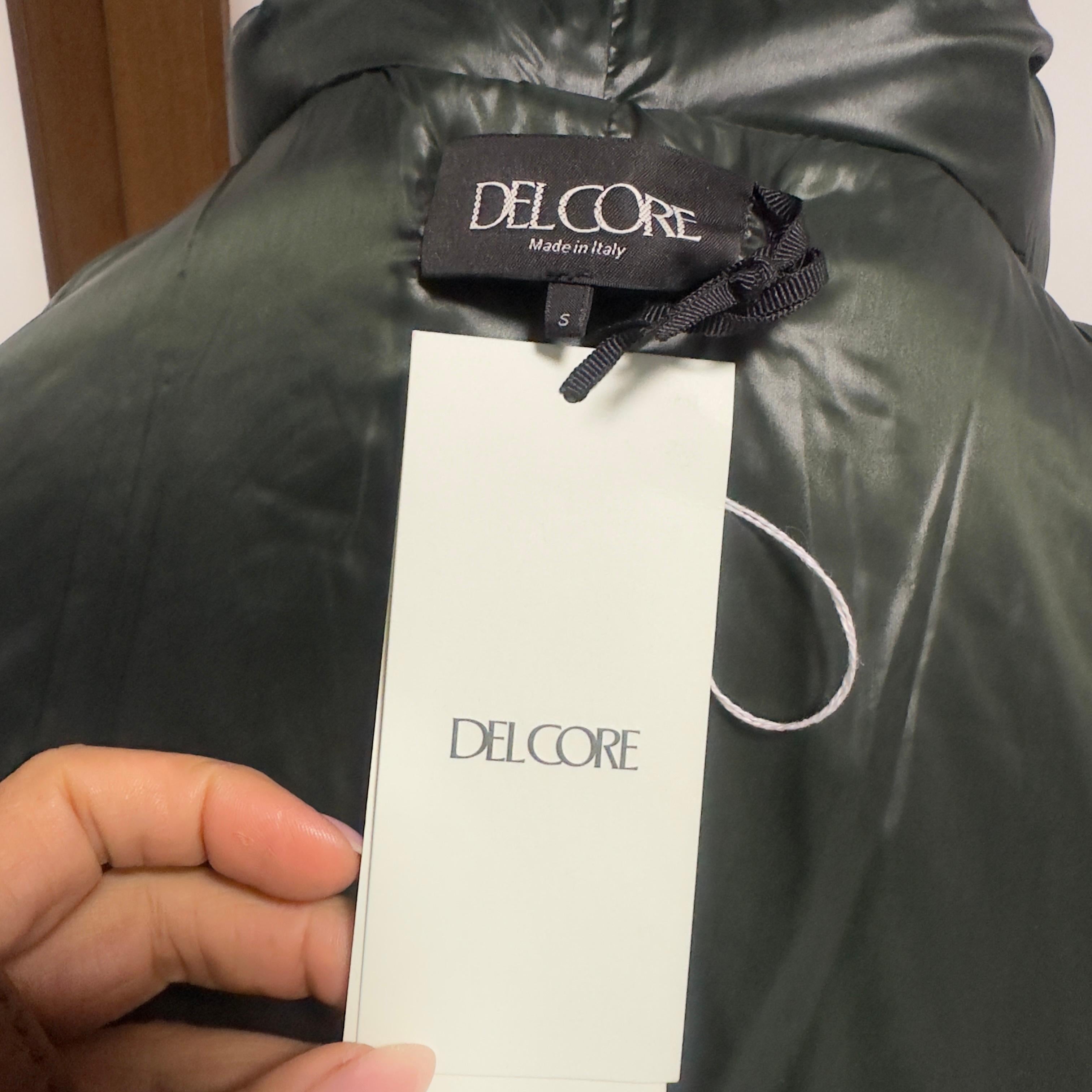 Del Core Piumino Over a Fiori , Modello Maxi con Cappuccio – FW2022 in vendita 1