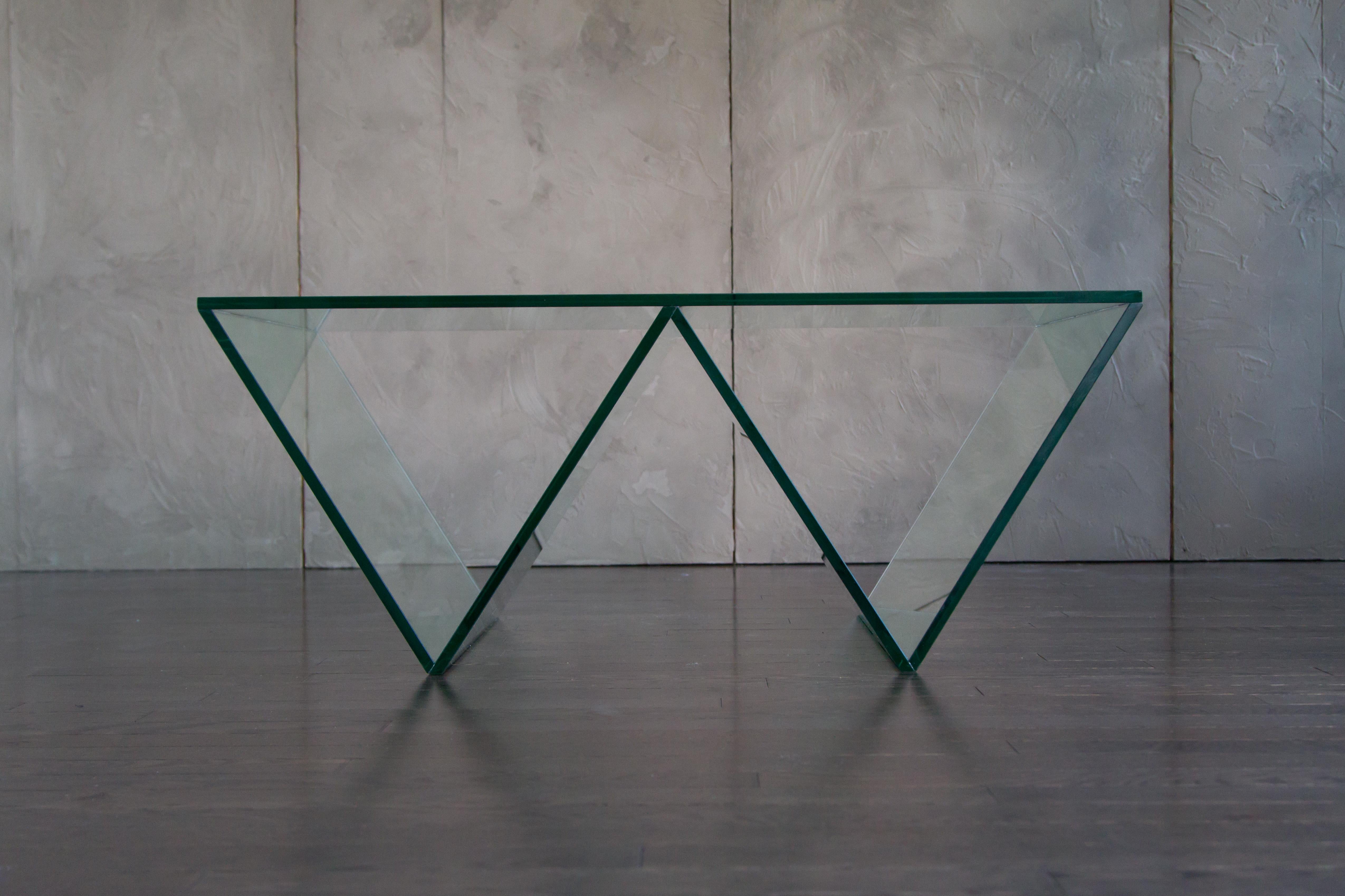 Del Mar Side or End Table in Smoked Grey Glass by Mtharu In New Condition For Sale In Calgary, Alberta
