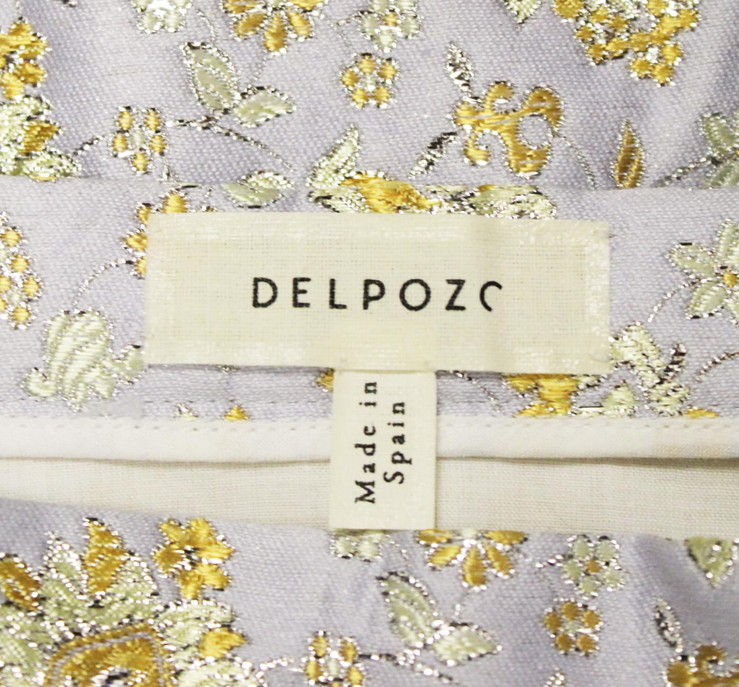 Delpozo Floral Sky Blue Skirt Embroidered w/ Gold Metallic Threads 44 EU In Excellent Condition For Sale In Palm Beach, FL