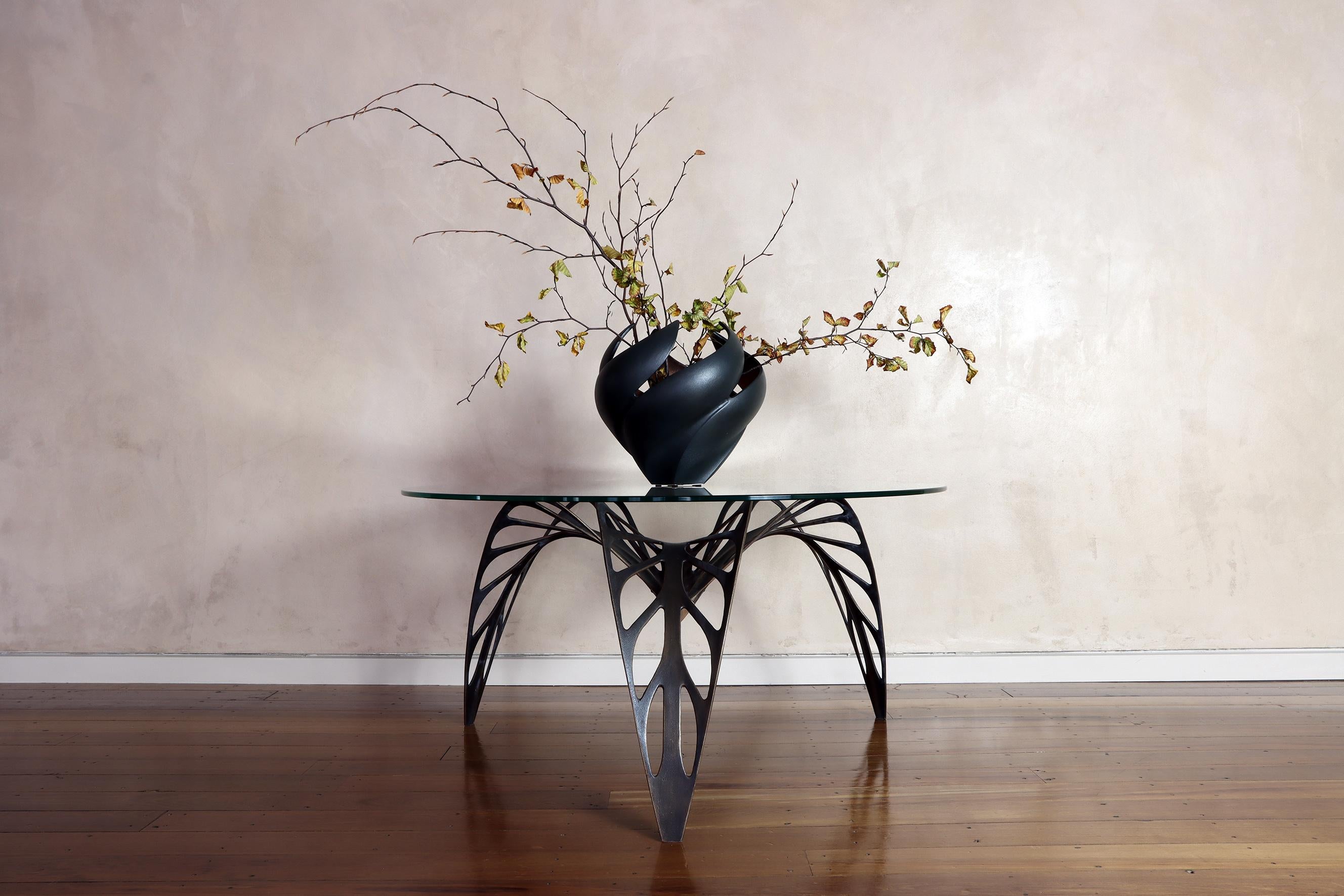 Designed with the intention to bring the outdoors in, the Del Table is reminiscent of our natural surroundings, in this case, abstract versions of leaves of the Monstera Deliciosa.

The Del Table illustrates a creative take on borrowing elements