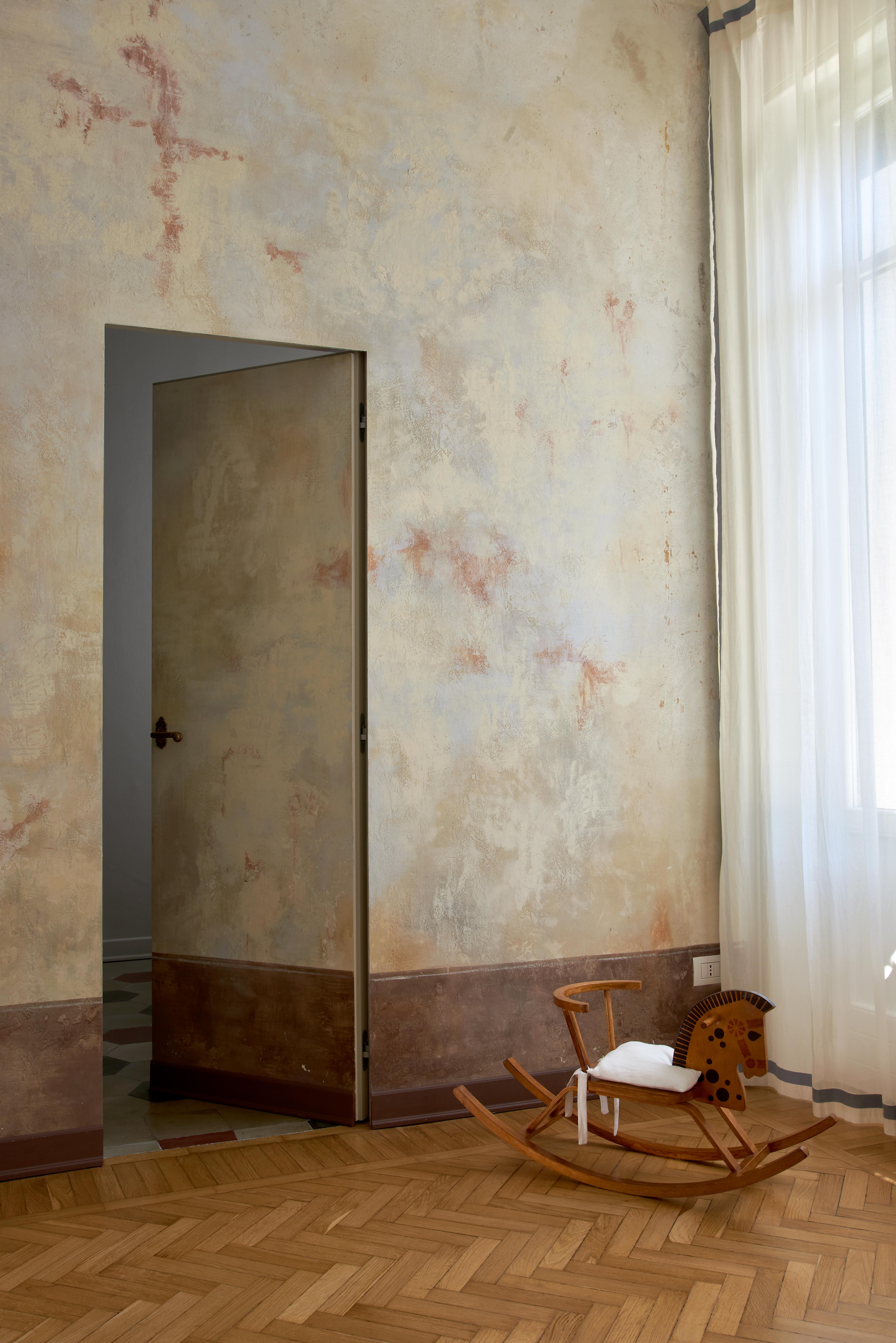 Canvas Délabré, Hand Painted Wallpaper - Made in Italy - customizable For Sale