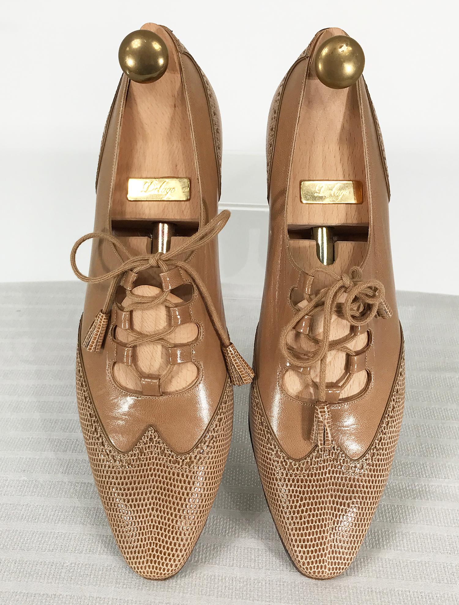 Delage, Paris, Picasso tan lizard & leather lace up, chunky heel shoes marked size 39 1/2. These beautiful shoes are in excellent condition with little wear. Leather soles and lining. Together with the custom shoe trees. Heels are 1 3/4 inches high.