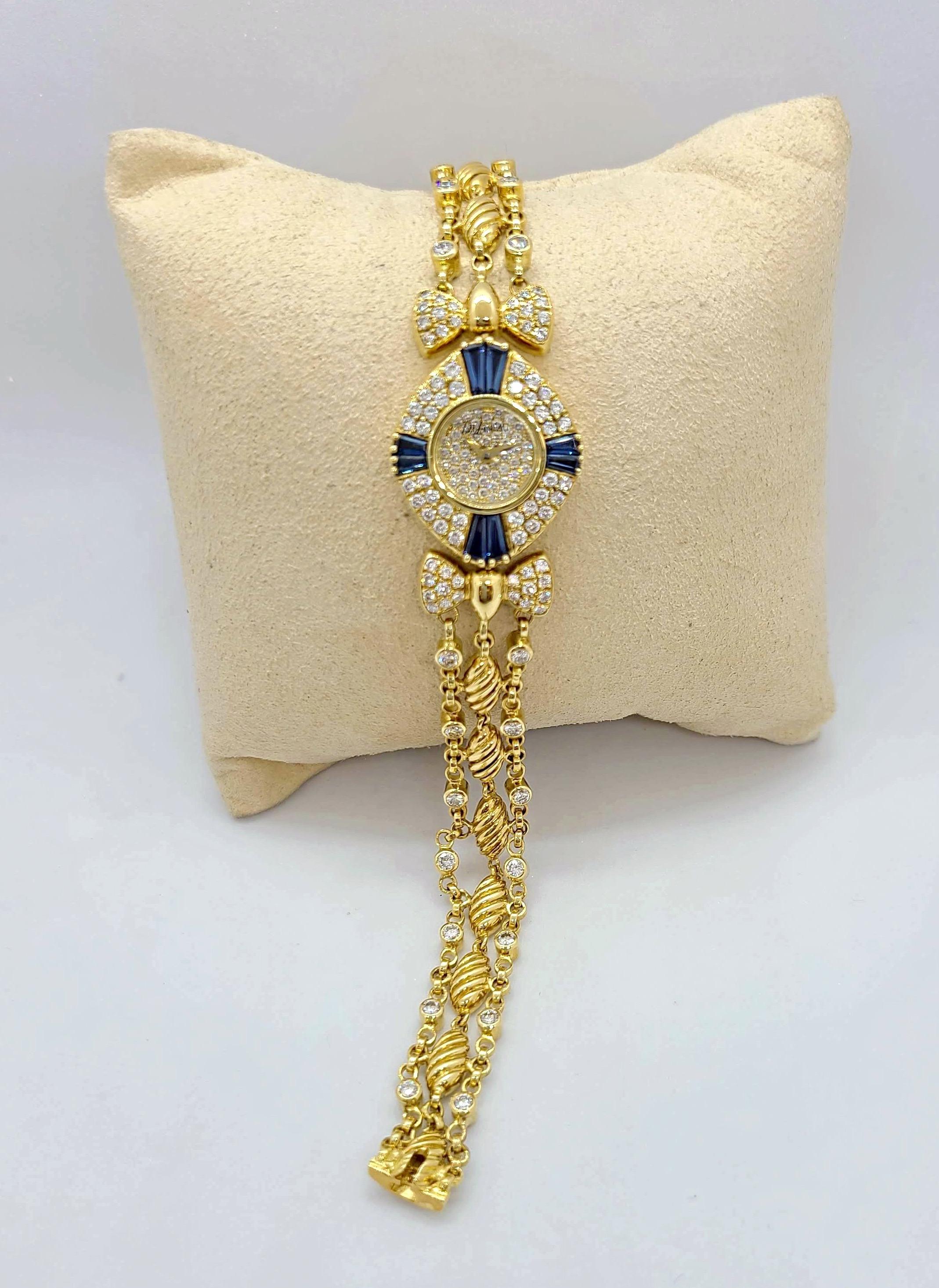 DeLaneau Armbanduhr aus 18 Karat Gelbgold mit Diamanten und blauem Saphiren im Zustand „Neu“ im Angebot in New York, NY