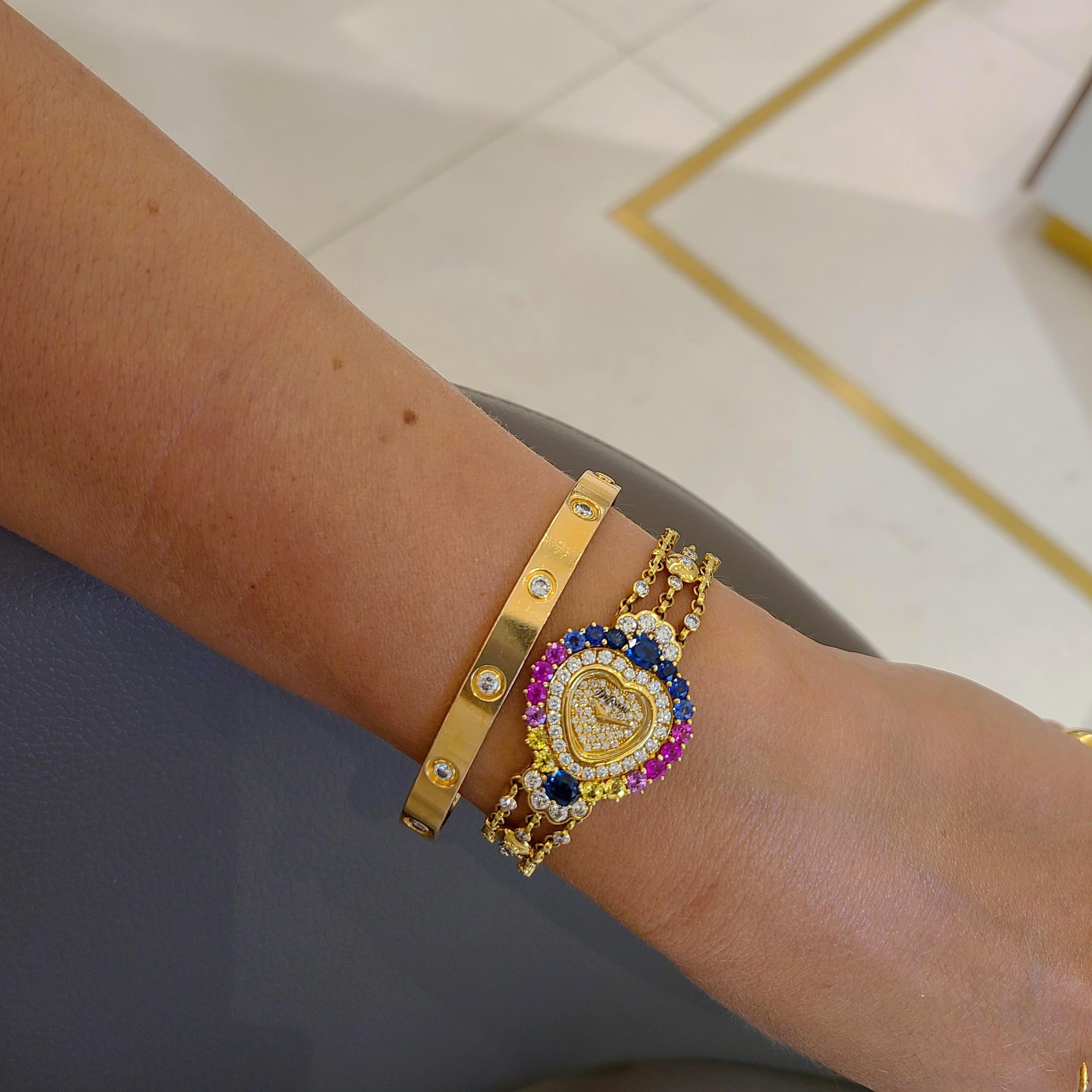 DeLaneau Herzförmige Uhr aus 18 Karat Gold mit Diamanten und mehrfarbigen Saphiren (Rundschliff) im Angebot