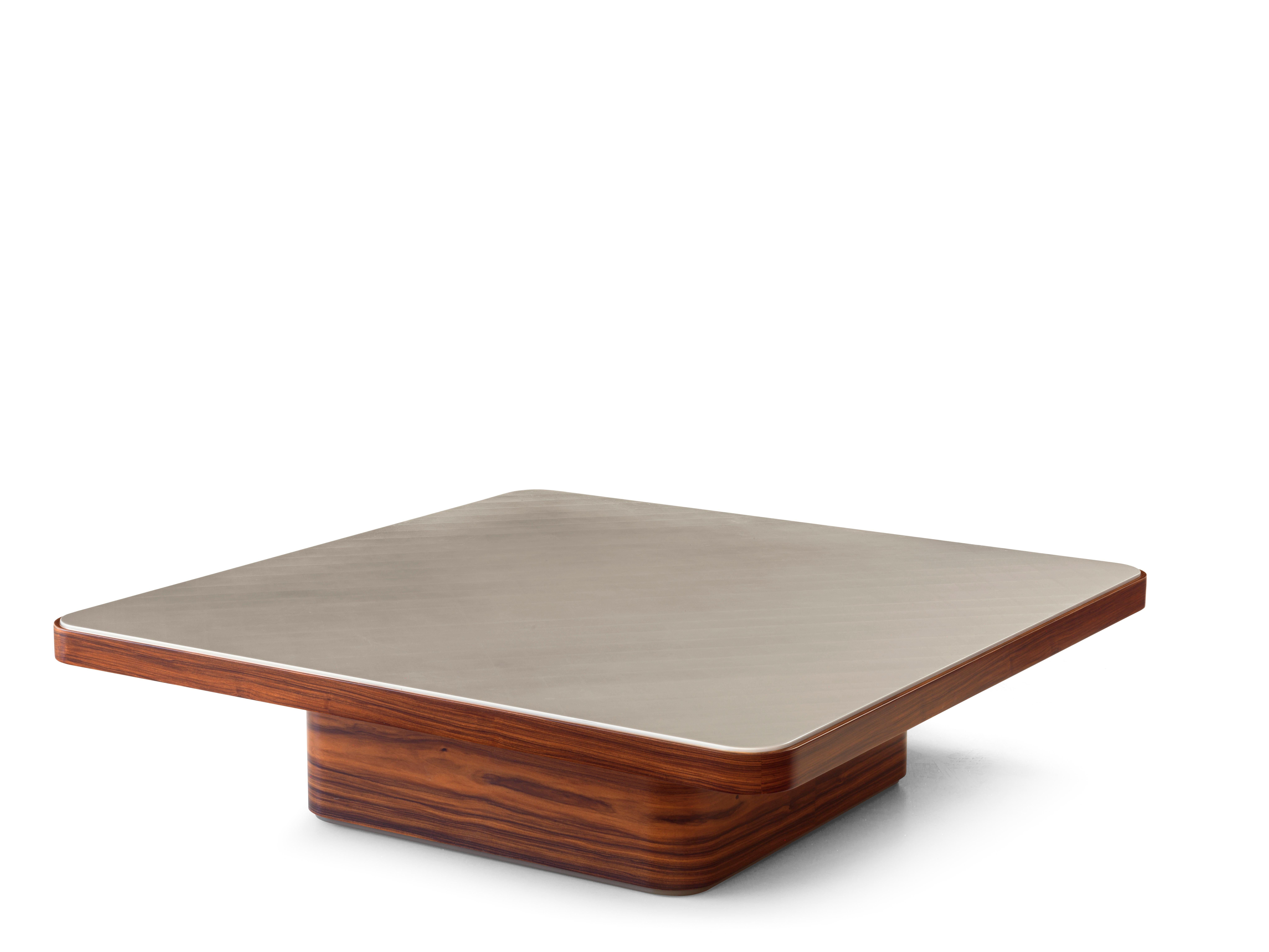 Delano 5033 Coffee Table by Redeco
Dimensions: W 140 x D 140 x H 36 cm
Materials: Lightened mdf base and mdf top.

ReDéco is a truly solid company, capable of building and creating furnishings, but also a company that can transmit the past and