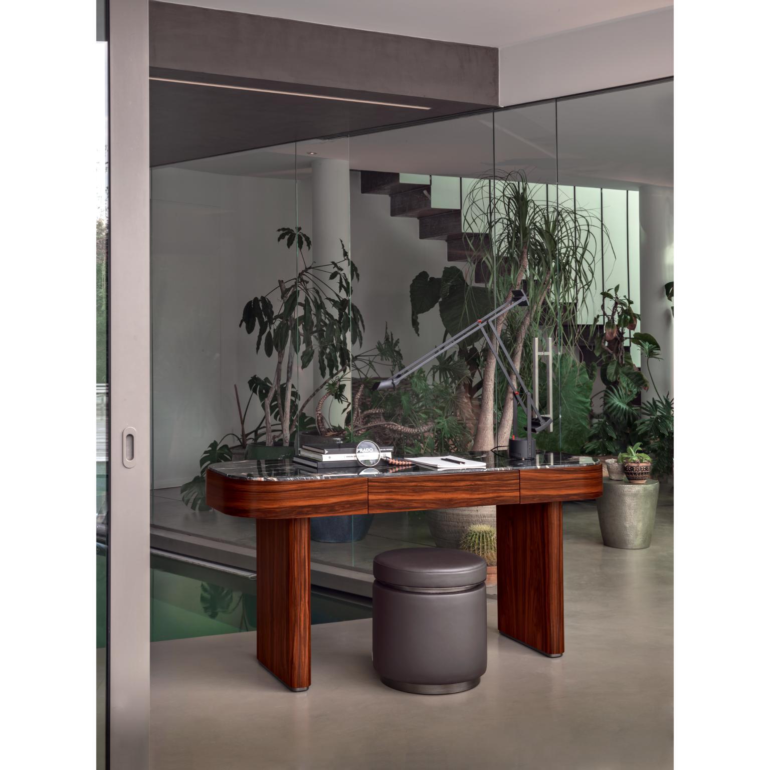 Post-Modern Delano 5063 Desk by Redeco For Sale