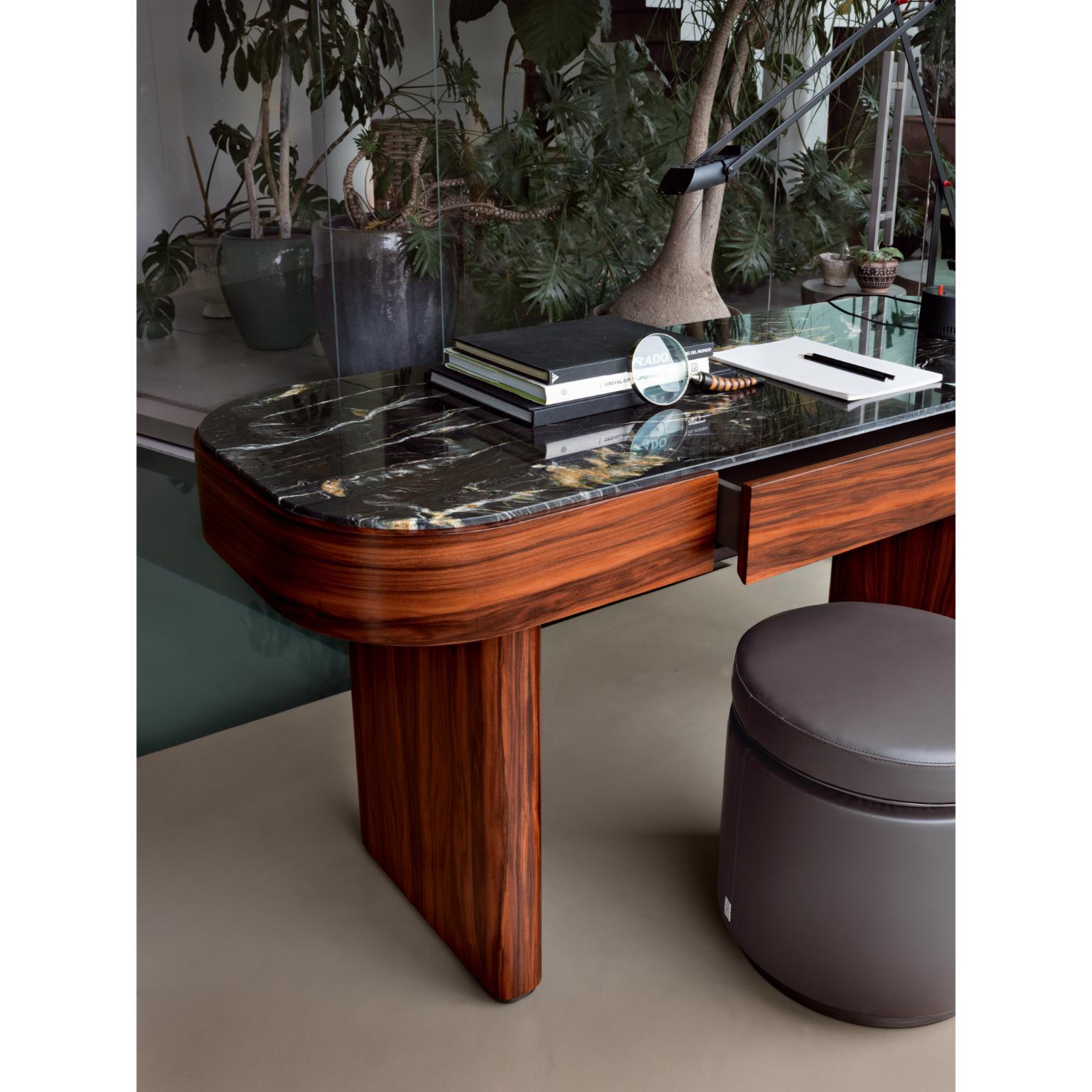 Italian Delano 5063 Desk by Redeco For Sale