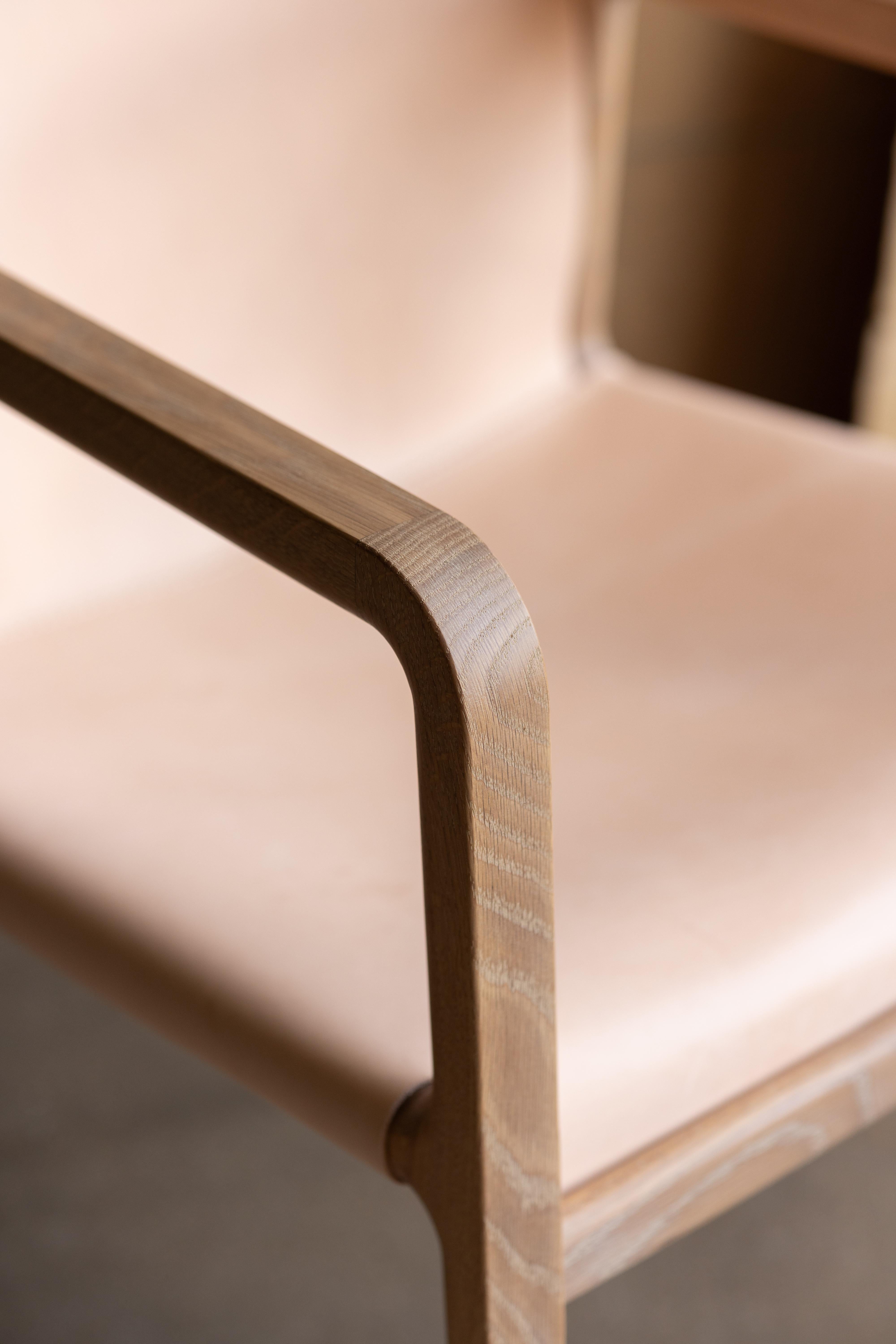 Modern Delano chair in White Oak and Veg Tan Leather For Sale
