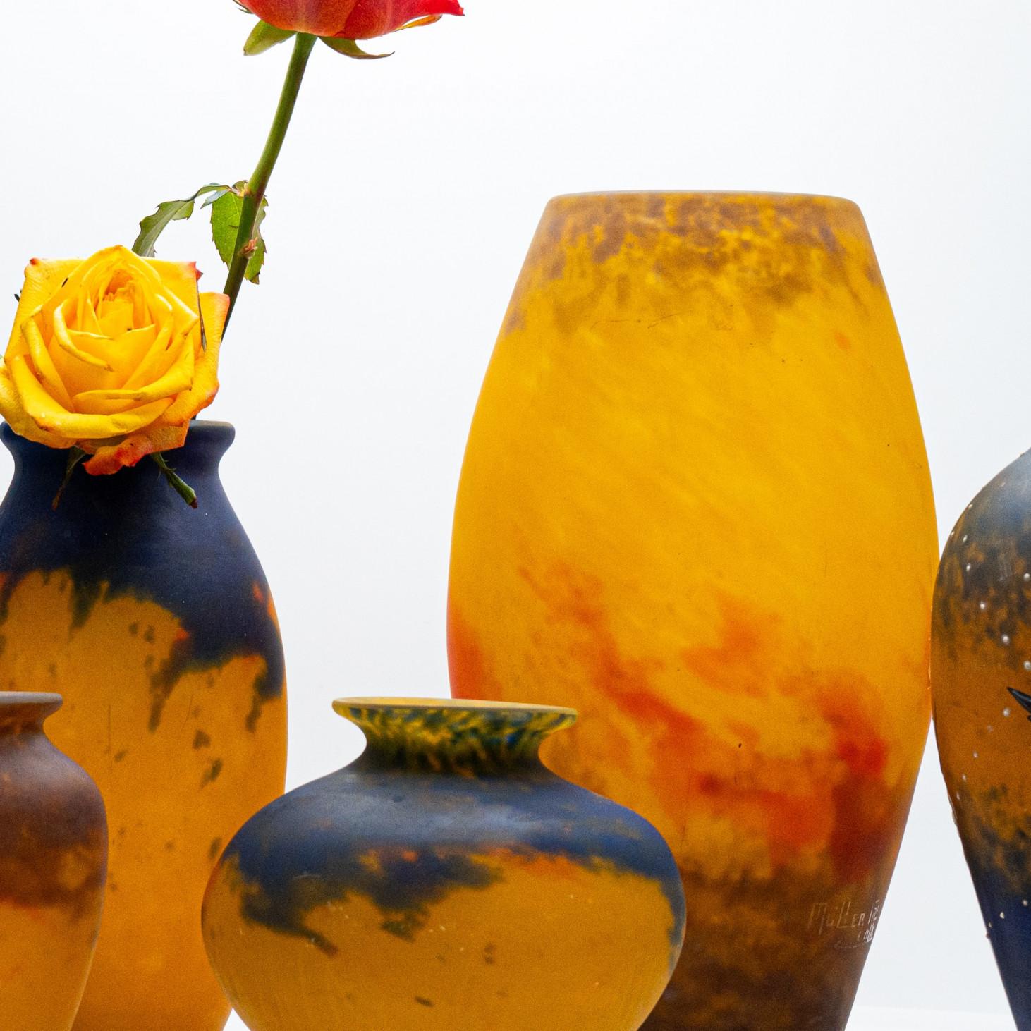Art Déco Delatte and Muller Frères Signed, Set di 5 vasi in Pate de Verre, Francia, 1920 in vendita