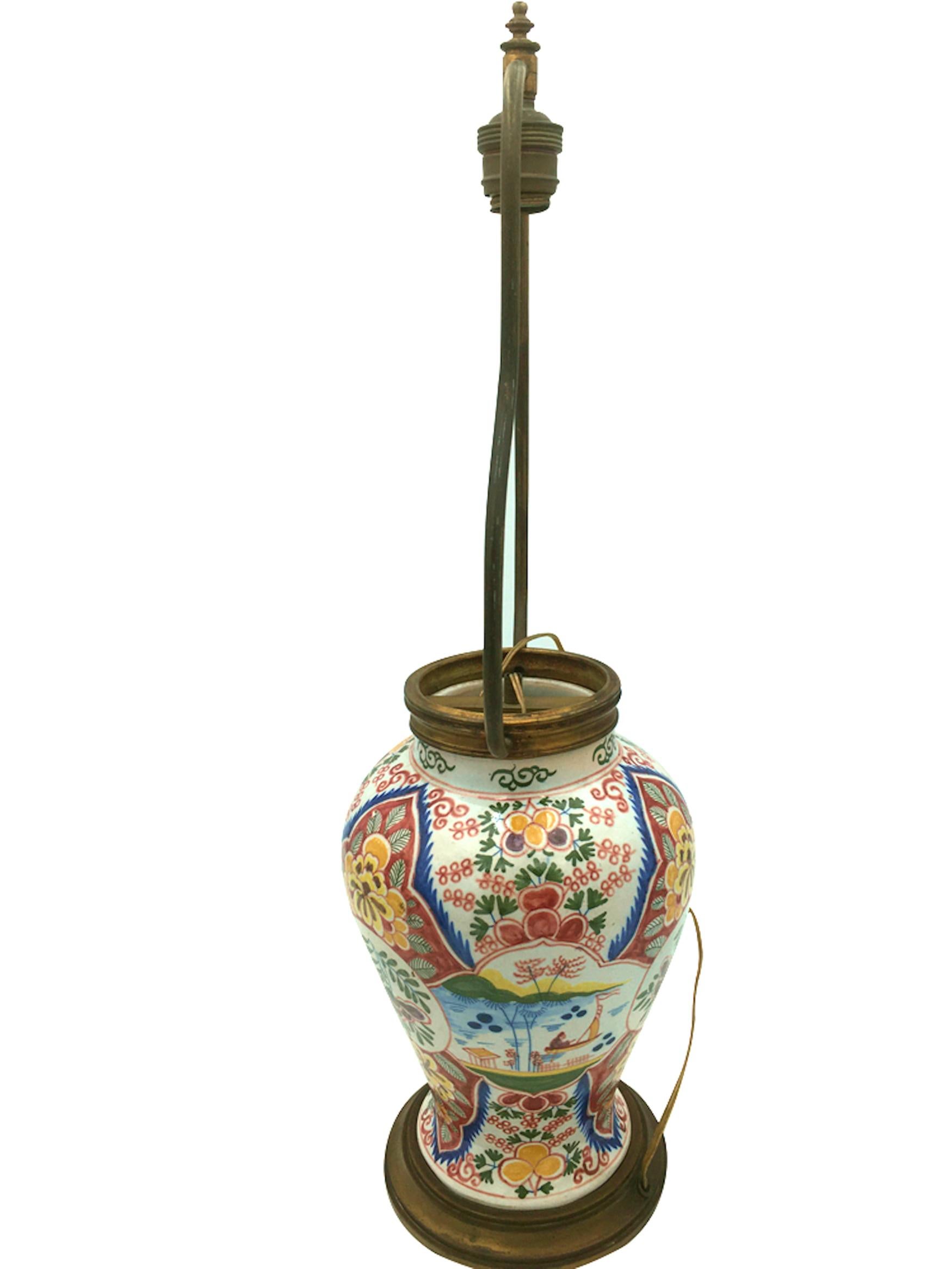 Delf Vase Lamp, circa 1900 In Good Condition For Sale In Beuzevillette, FR