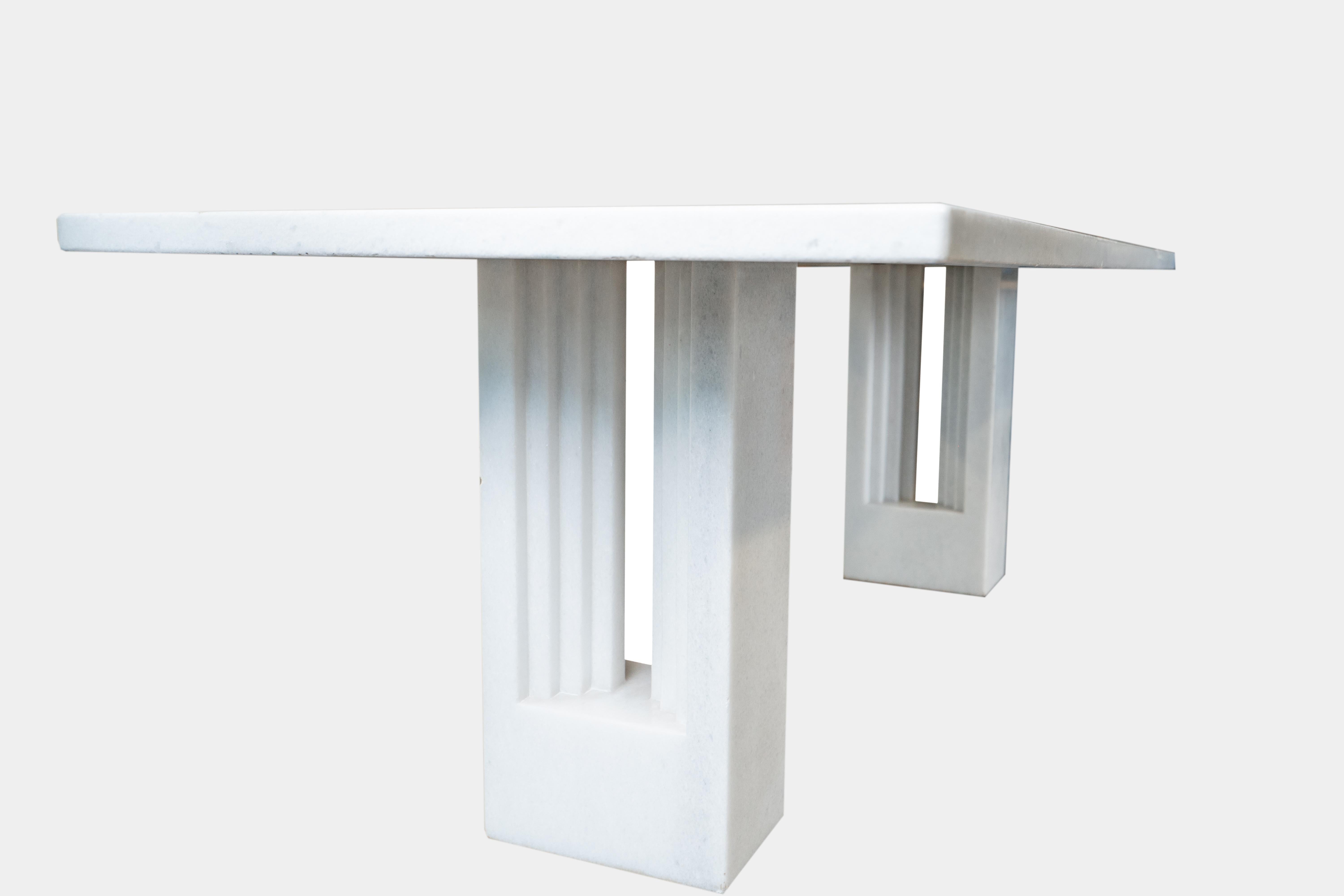 Italian Delfi Dining Table in marble by Marcel Breuer and Carlo Scarpa for Gavina, Italy