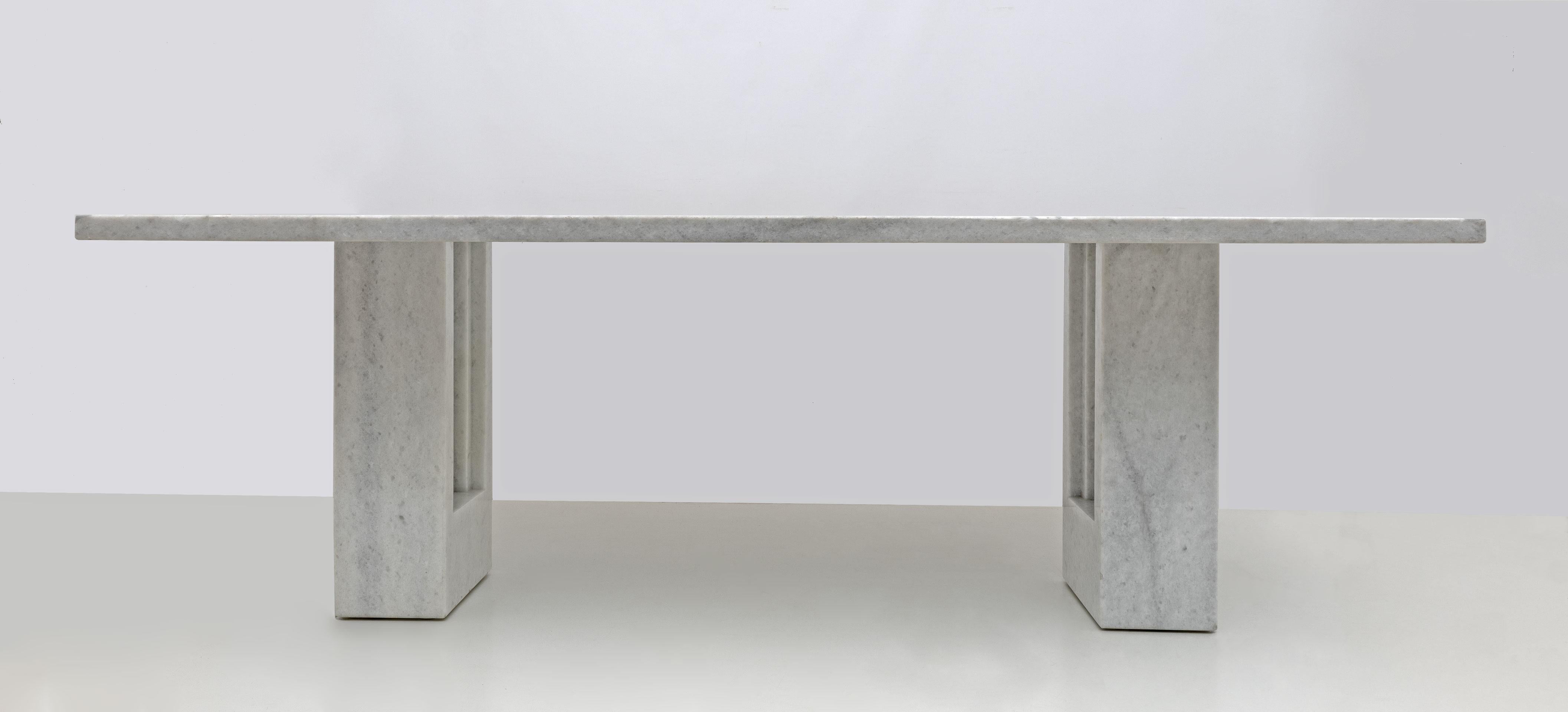 Mid-Century Modern 'Delfi' Marble Dining Table by Marcel Breuer and Carlo Scarpa for Gavina, Italy For Sale