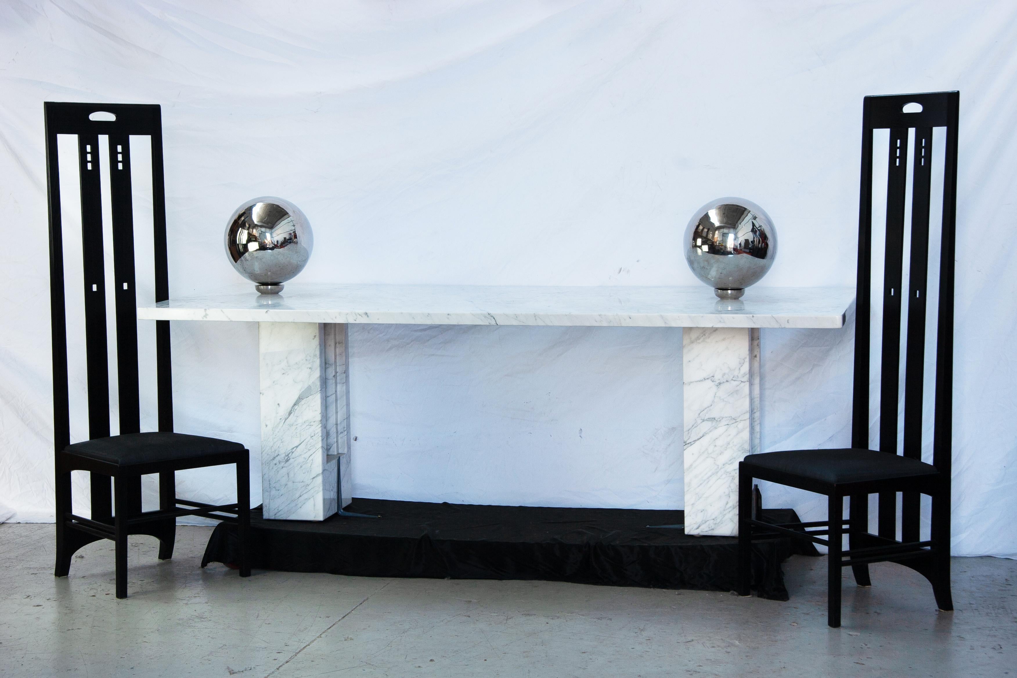 Carrara Marble Delfi Table by Carlo Scarpa & Marcel Breuer for Gavina For Sale