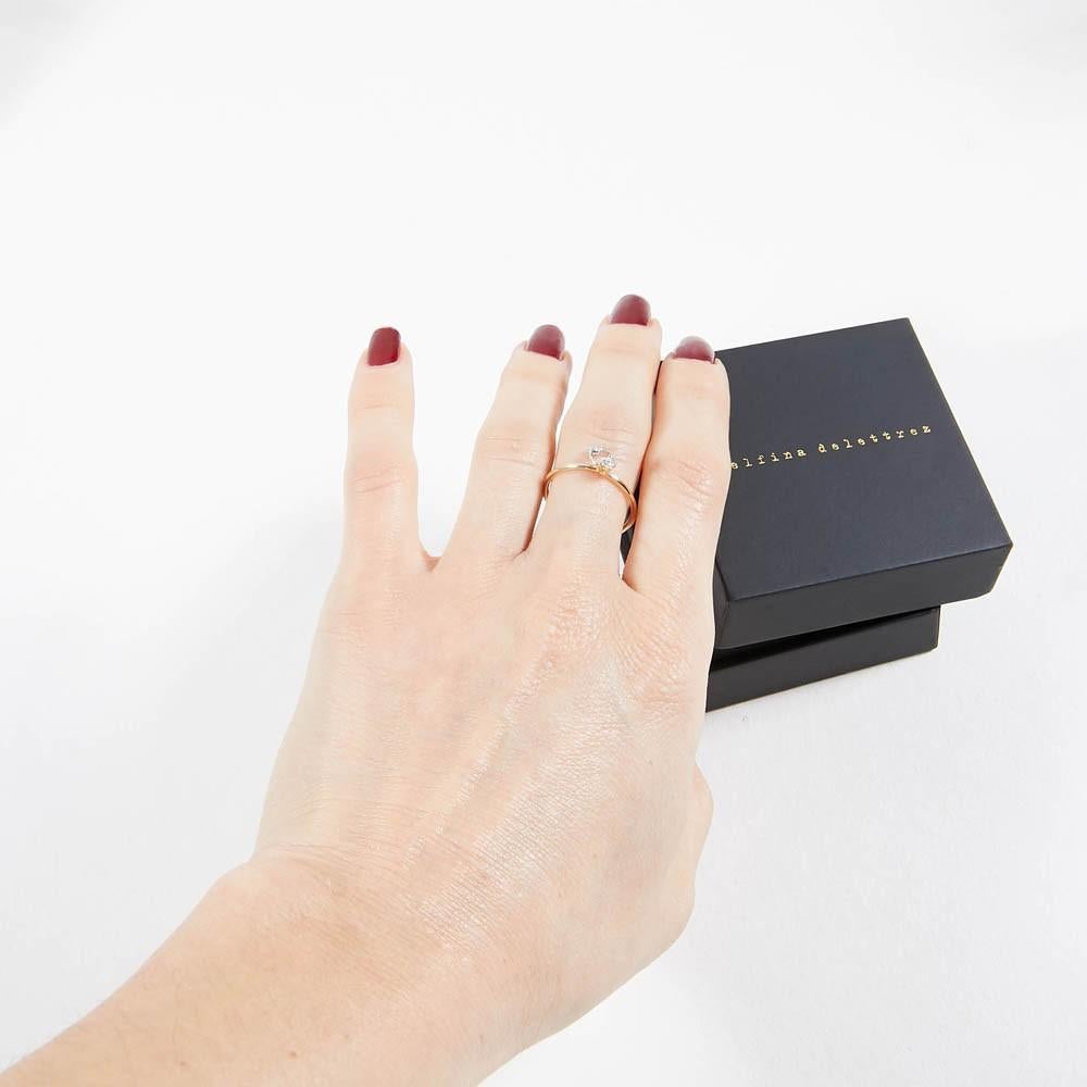 Round Cut Delfina Delettrez Gold and Diamond Piercing Ring