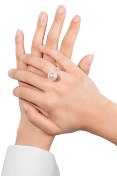 DELFINA DELETTREZ Pearl Trillion Diamond 18 Karat White Gold Ring