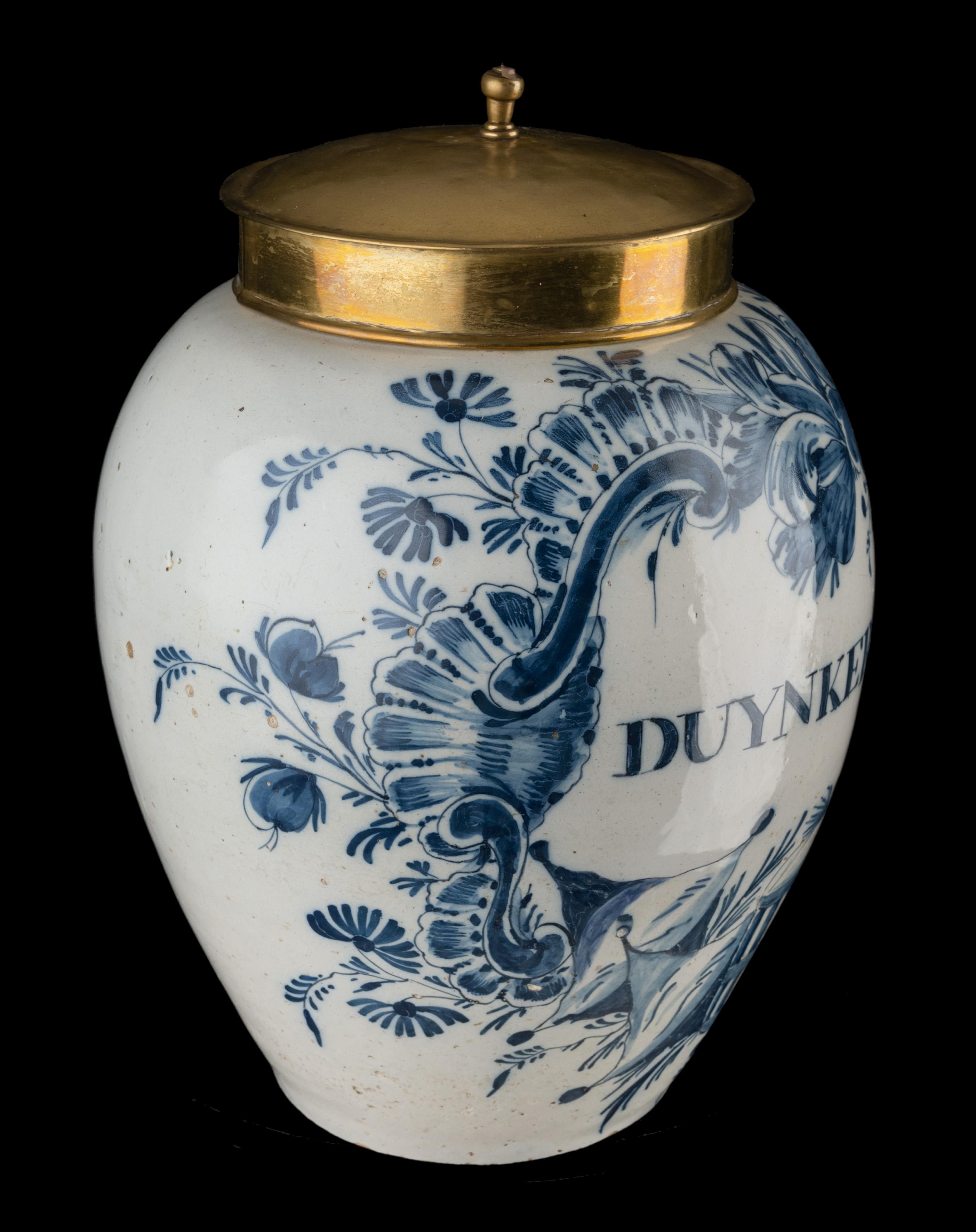 Delft 1760-1780  Blue and White Duynkerker Tobacco Jar Delftware For Sale 2