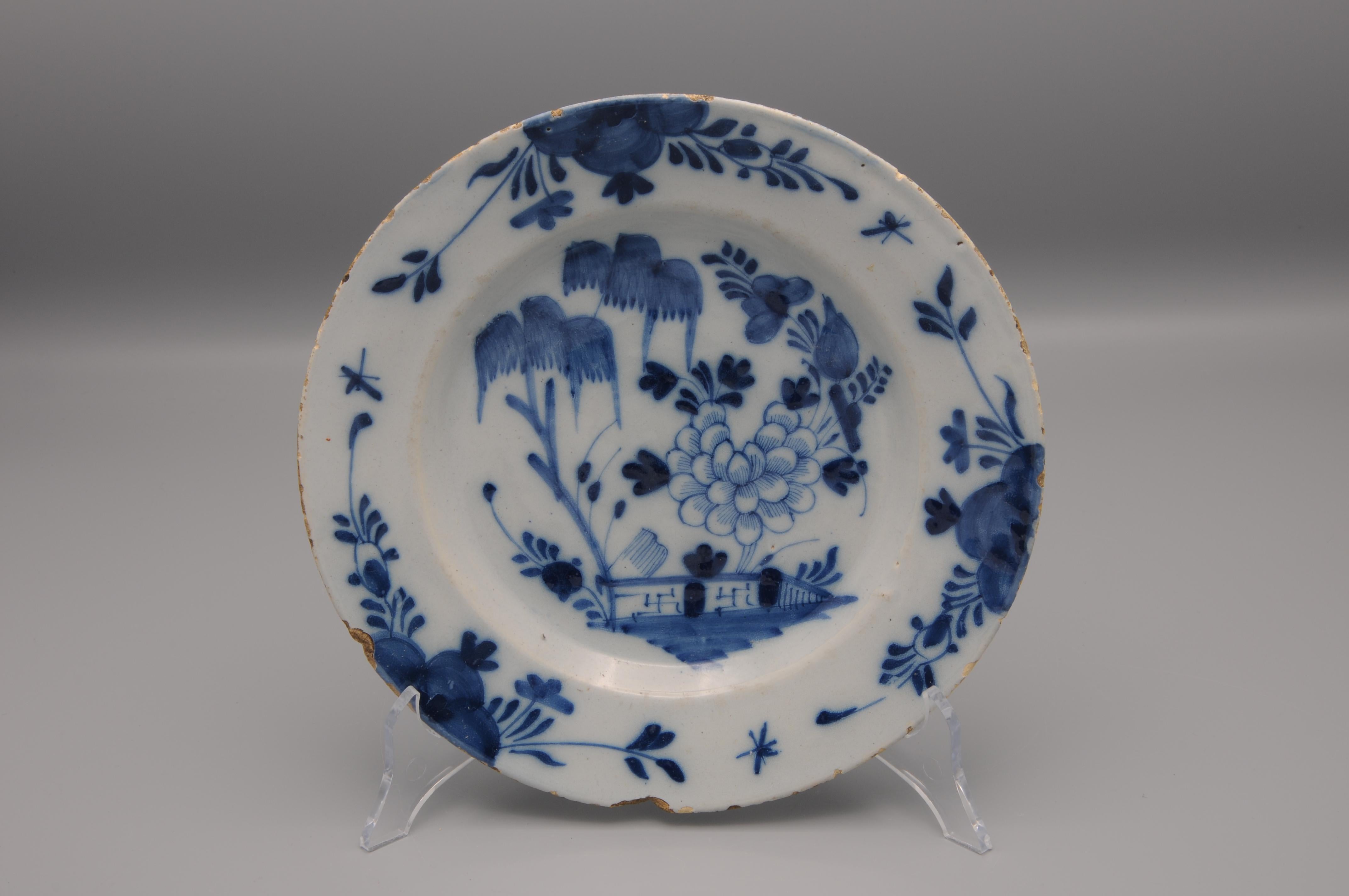 Dutch Delft  - 18th century 'Chinoiserie' Blue and White Delft Plate For Sale