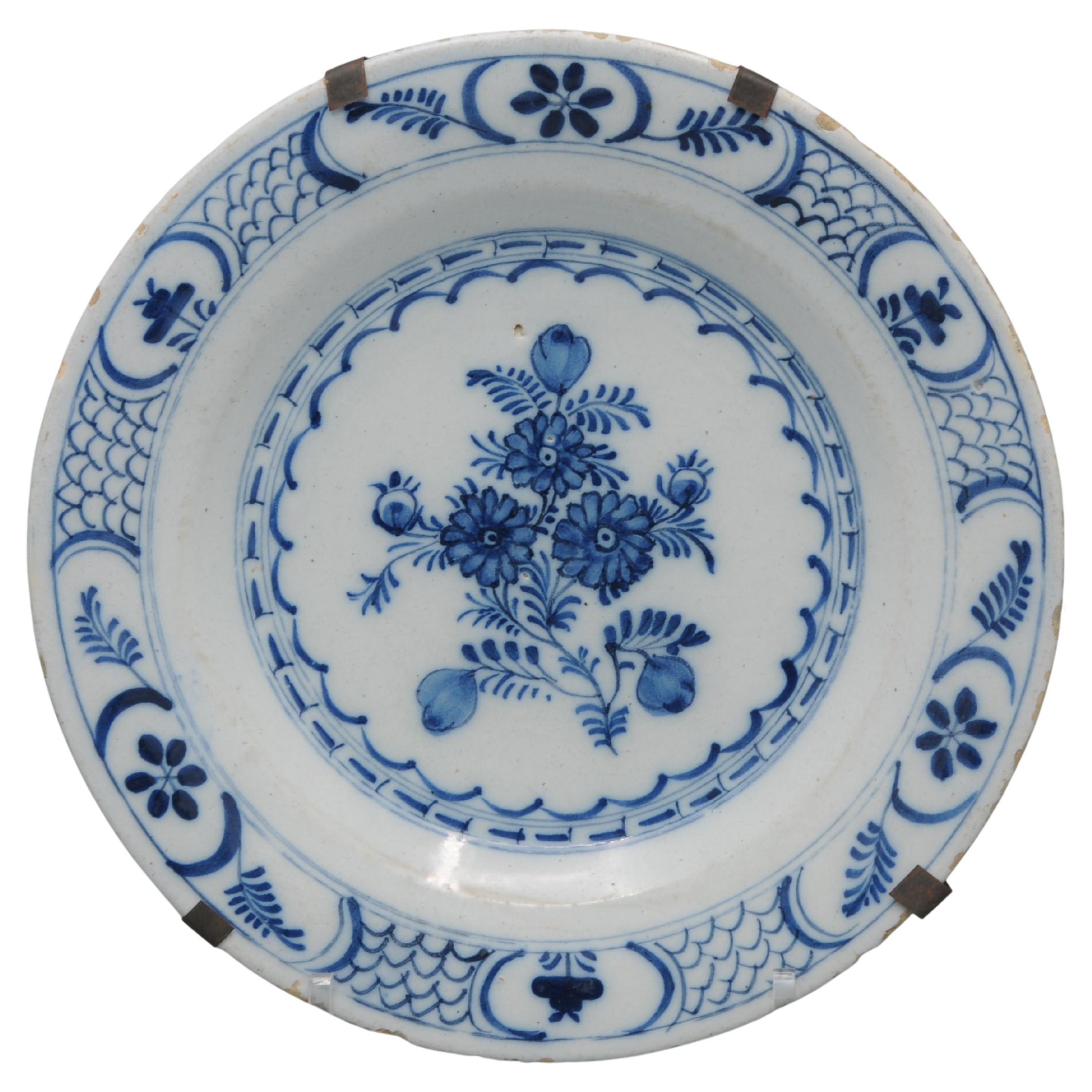 Delft  - 18th century 'Chinoiserie' Blue and White Floral Delft Plate