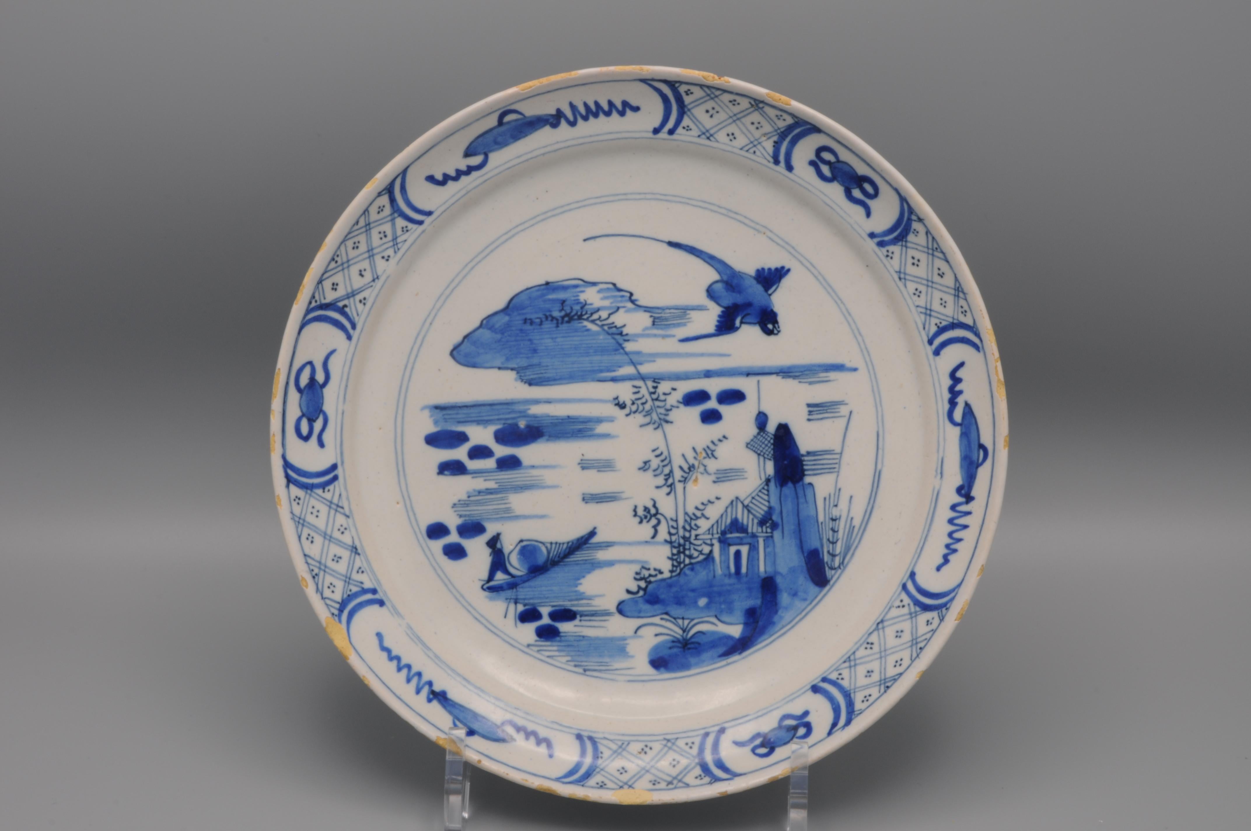 Delfter Blau  Chinoiserie-Teller aus dem 18. Jahrhundert (Niederländisch) im Angebot