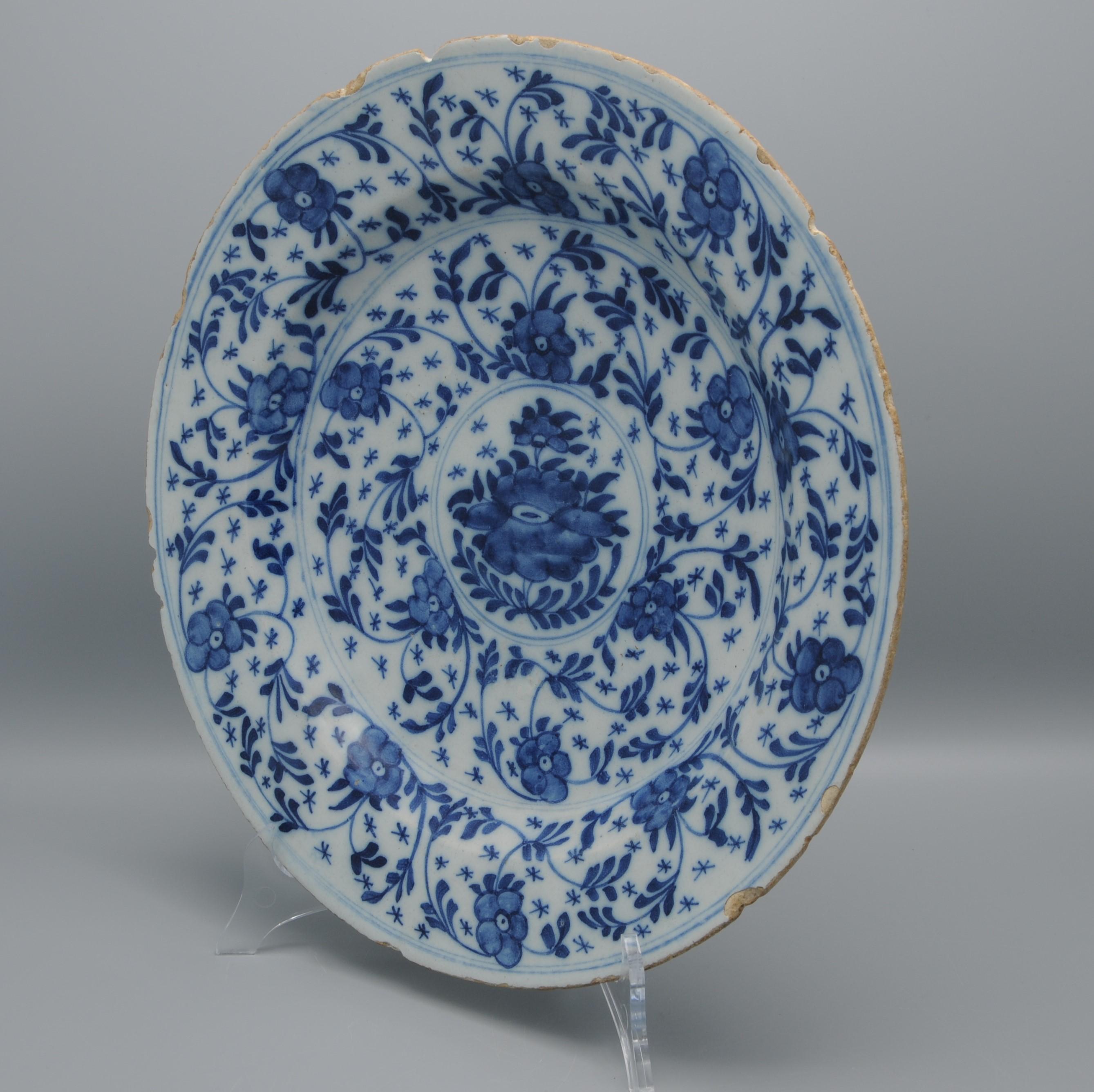 Delft  - Plato floral 