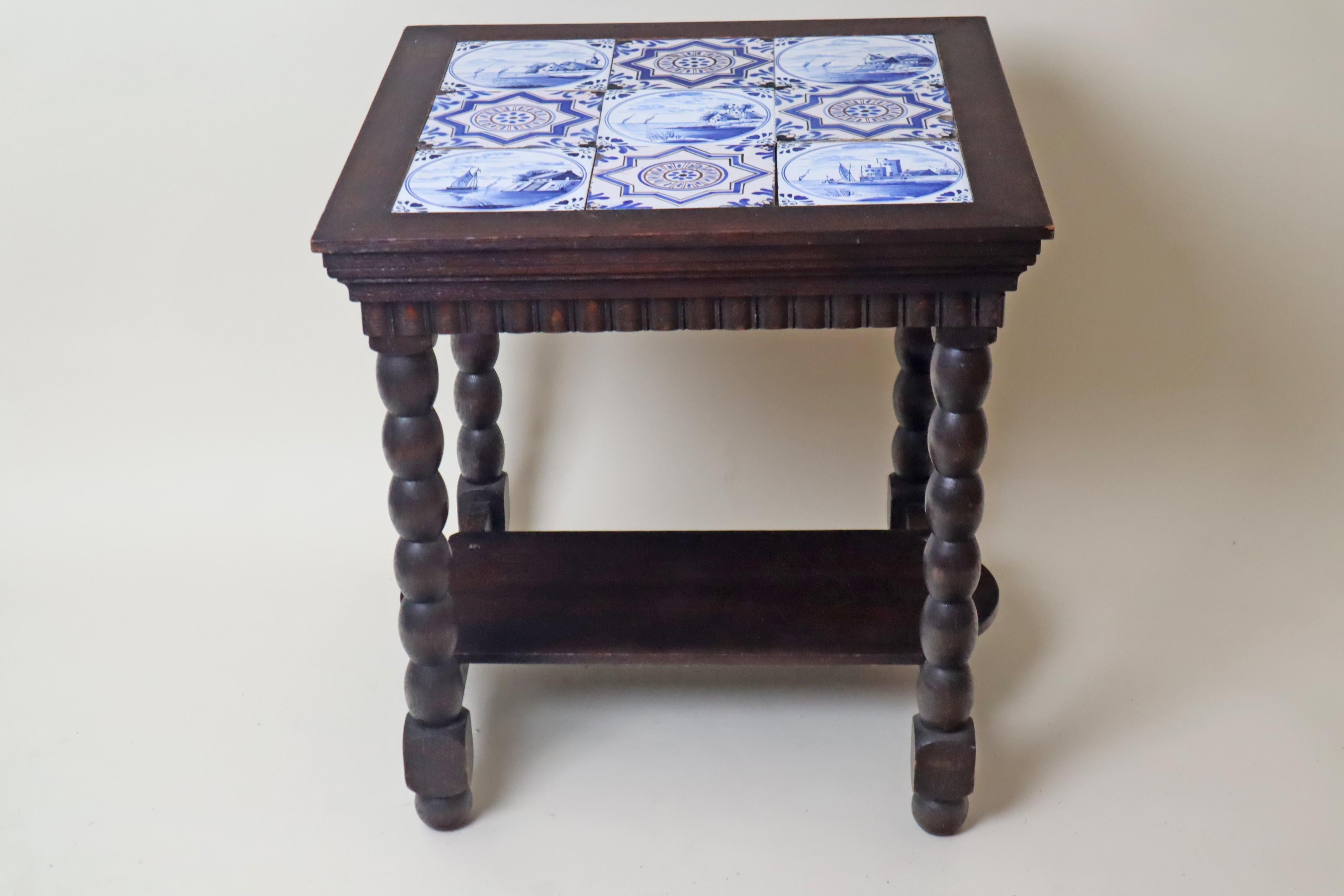 Mid-20th Century Delft Art Deco Oak Table With 9 Pieces 18th-Century Tiles For Sale