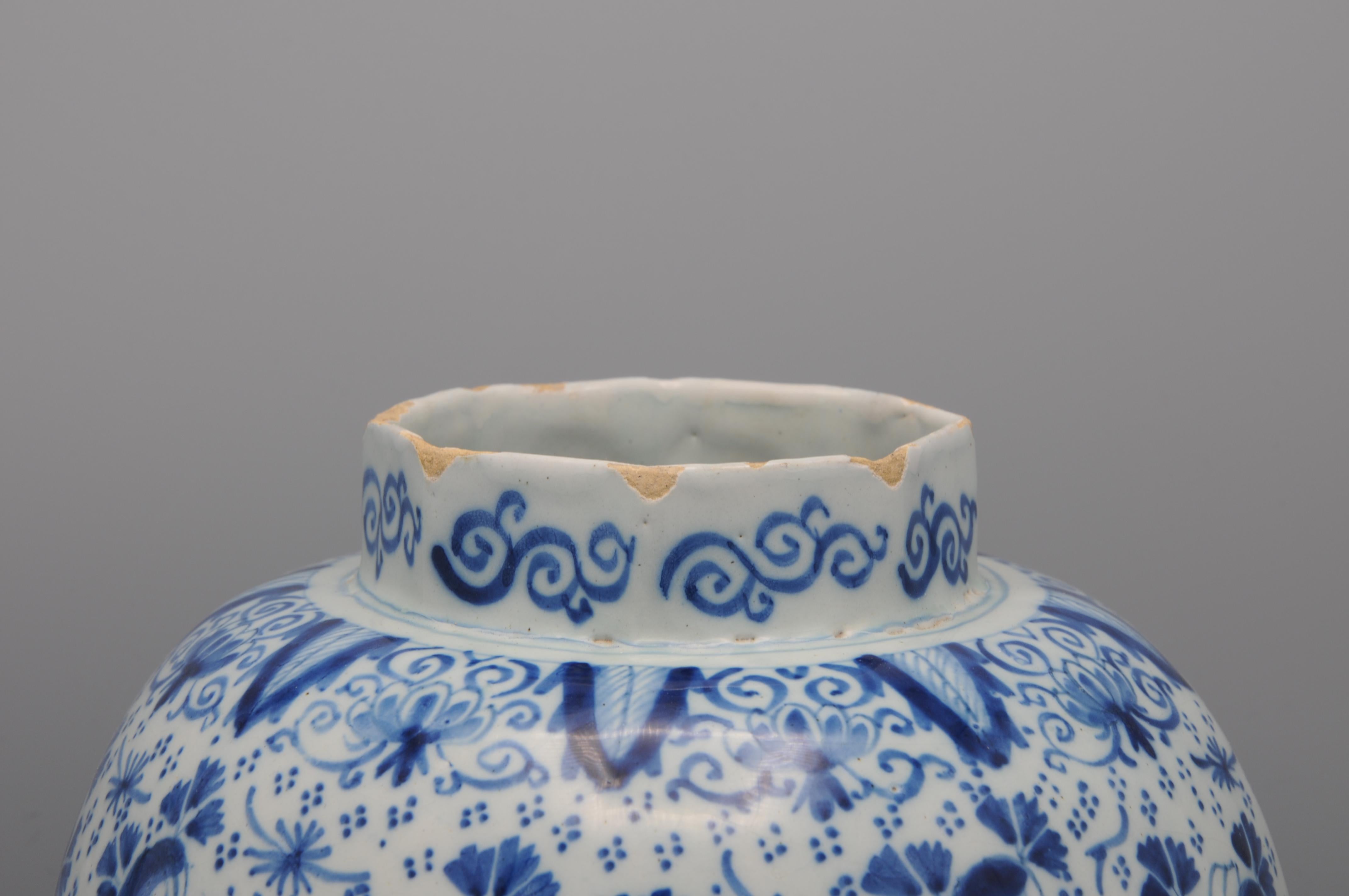 Néerlandais Vase balustre 