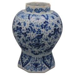 Delft baluster vase "Parsley" or "Mille Fleurs"- Pieter Kam, early 18th century