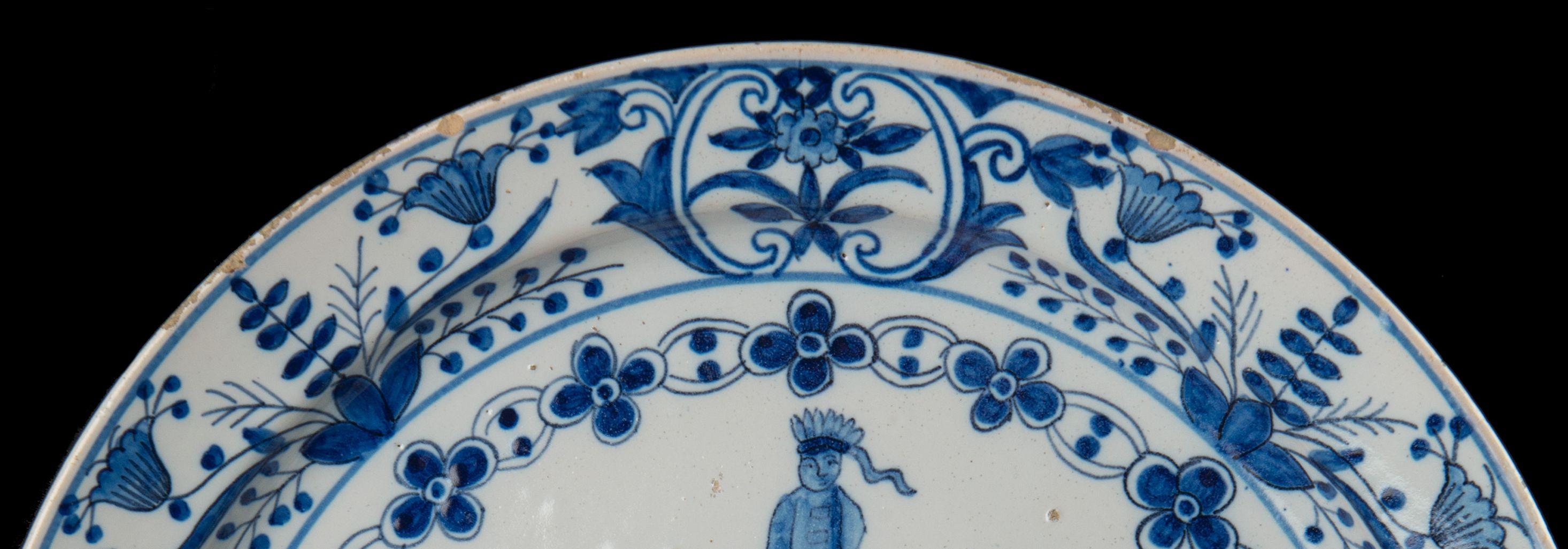 Dutch Delft blue and white armorial plate with the coat of arms Delft, 1686-1701 For Sale