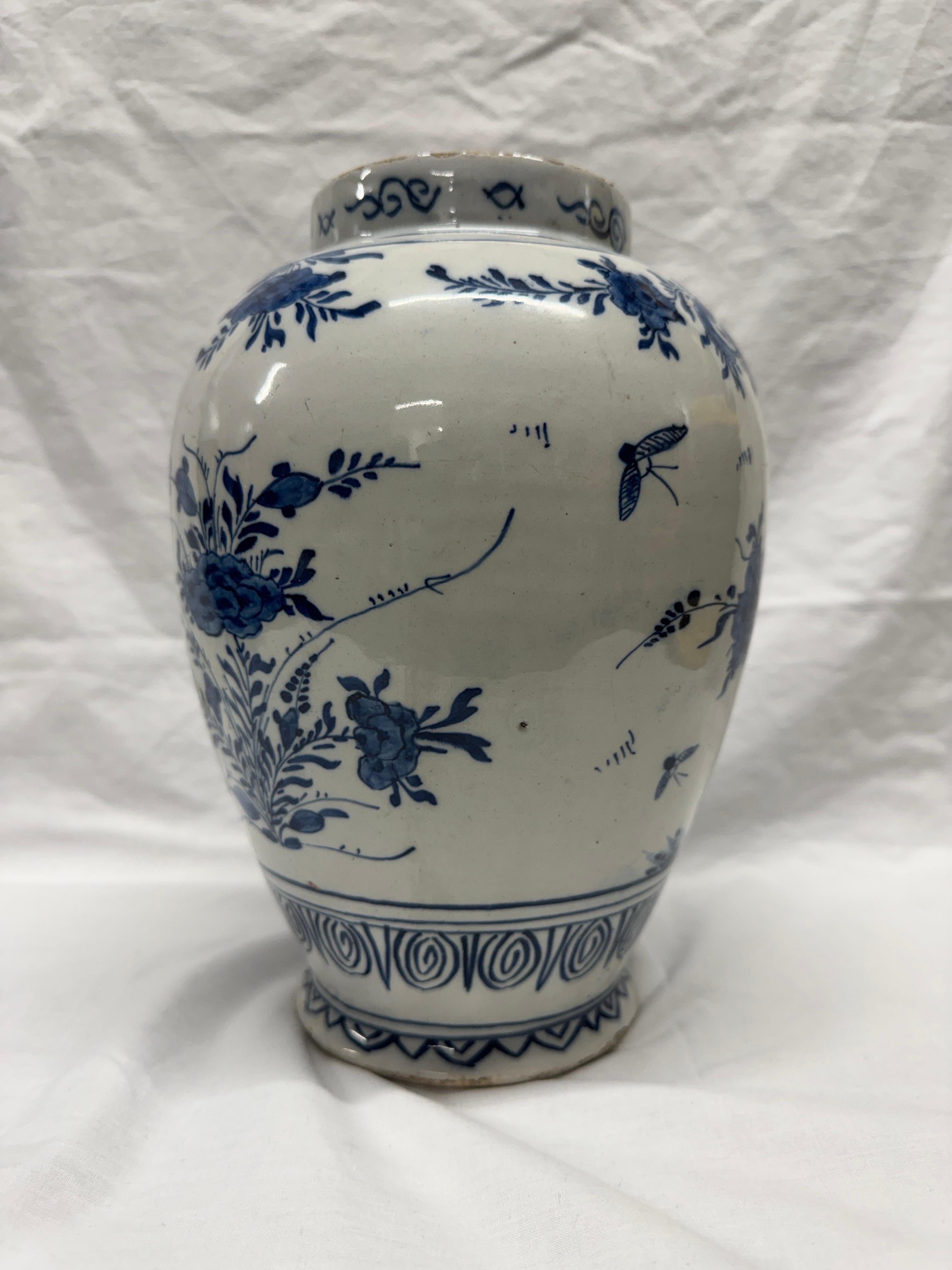 Blaue und weiße Delft-Balustervase im Zustand „Gut“ im Angebot in Basildon, GB